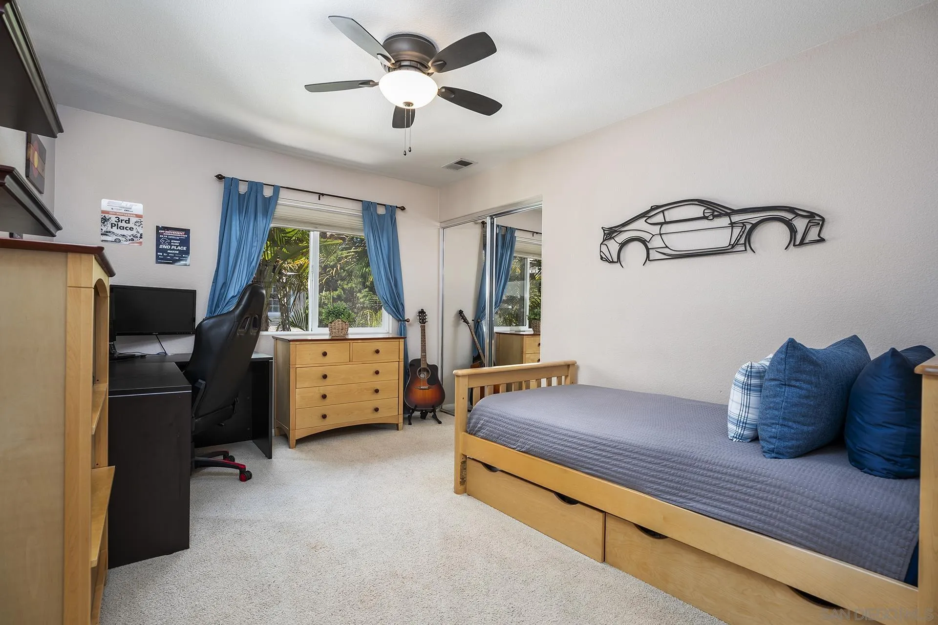 https://cdn.realtyfeed.com/cdn/127/260015550/1b1cb2ee601e44de605f23f2ecf6a19a.webp