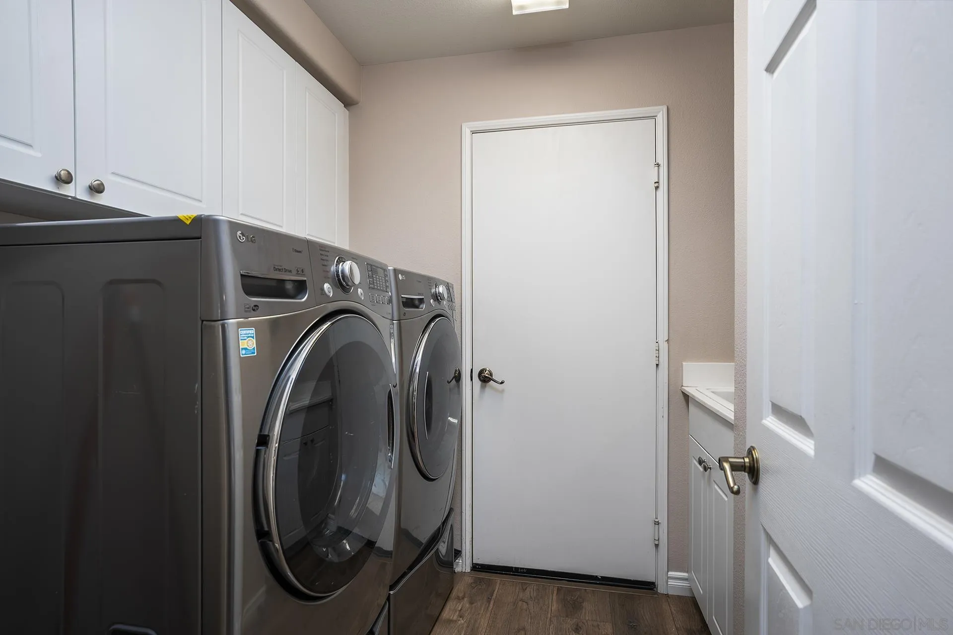 https://cdn.realtyfeed.com/cdn/127/260015550/2384db611e1161dc03b2547b4cdca538.webp