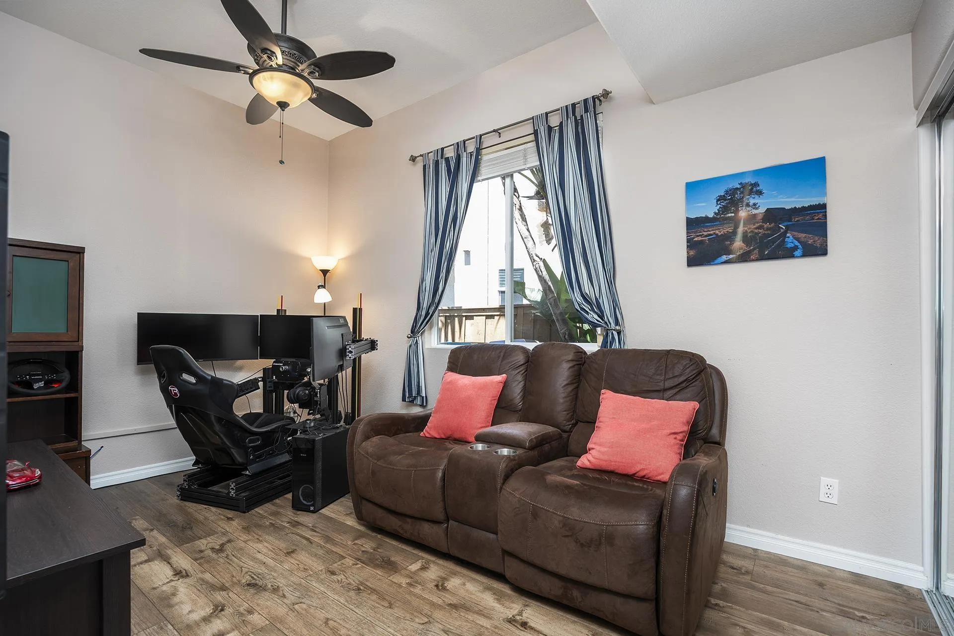 https://cdn.realtyfeed.com/cdn/127/260015550/5b953e1c0254d82ce650a860d8289b43.webp