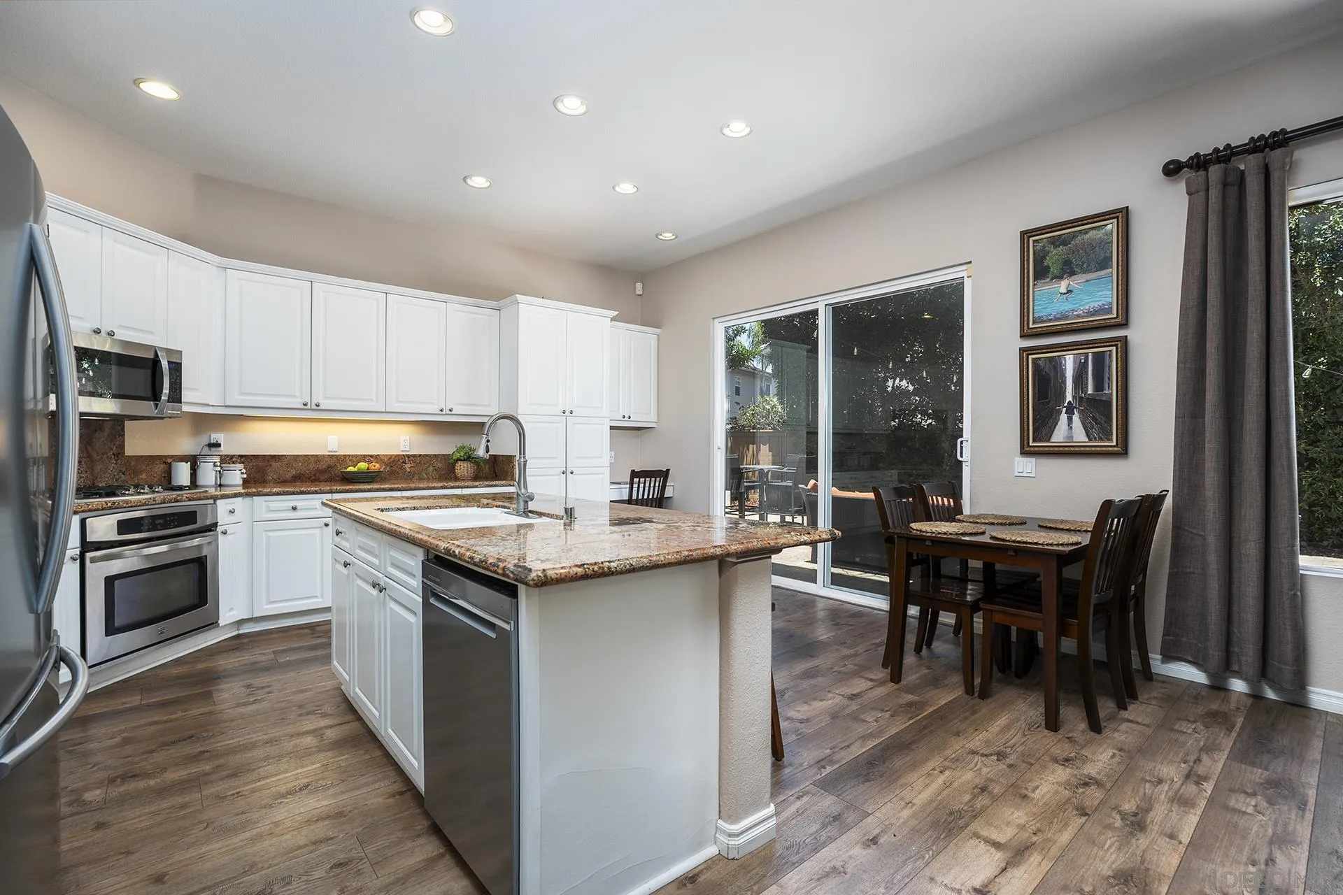 https://cdn.realtyfeed.com/cdn/127/260015550/74f036ccd0fb8dfe34909f50e3517583.webp