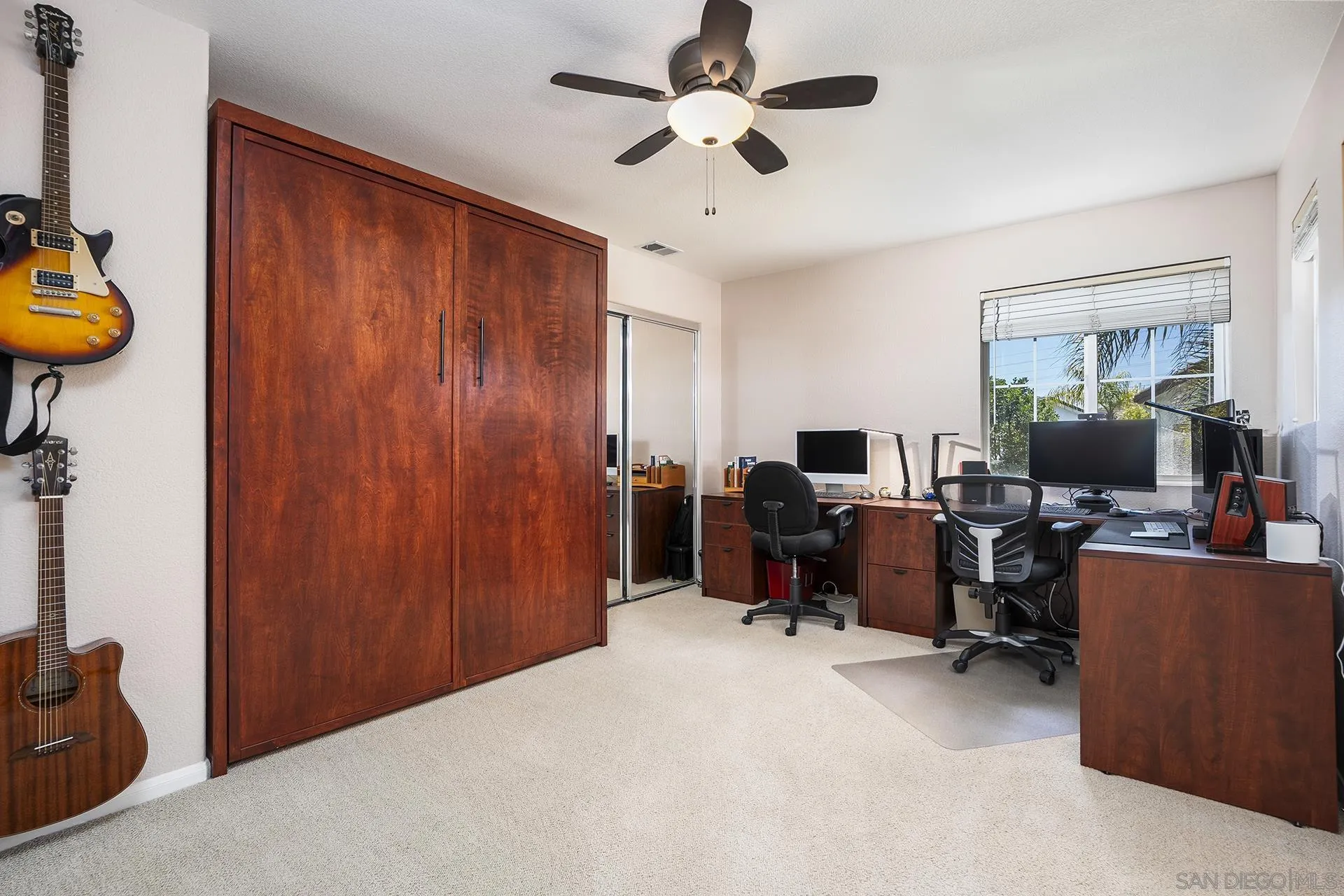 https://cdn.realtyfeed.com/cdn/127/260015550/8dd327ea4043a46937df9b9d6d2bb68e.webp