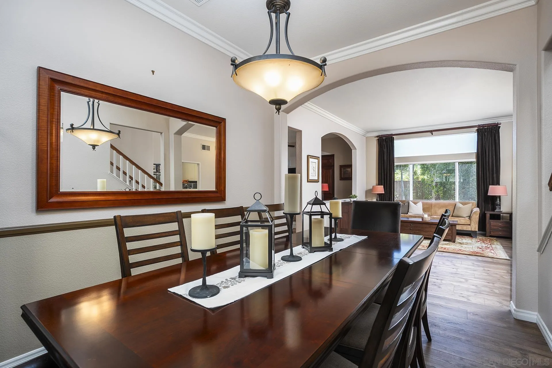 https://cdn.realtyfeed.com/cdn/127/260015550/9aba32fd7ab629083a4c76b3017d96be.webp