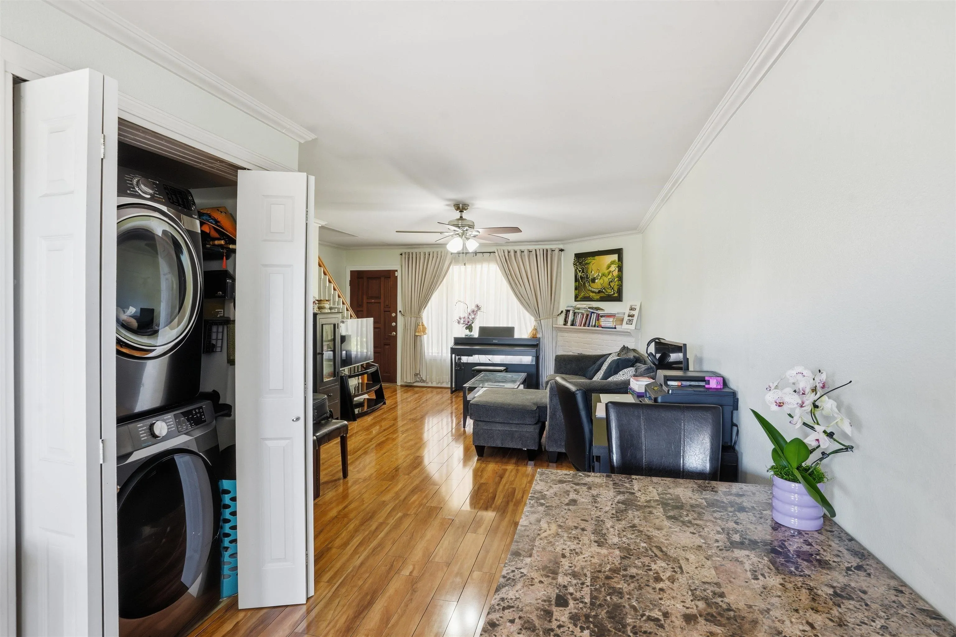 Photo #7: 260015553 Listing: Photo #7