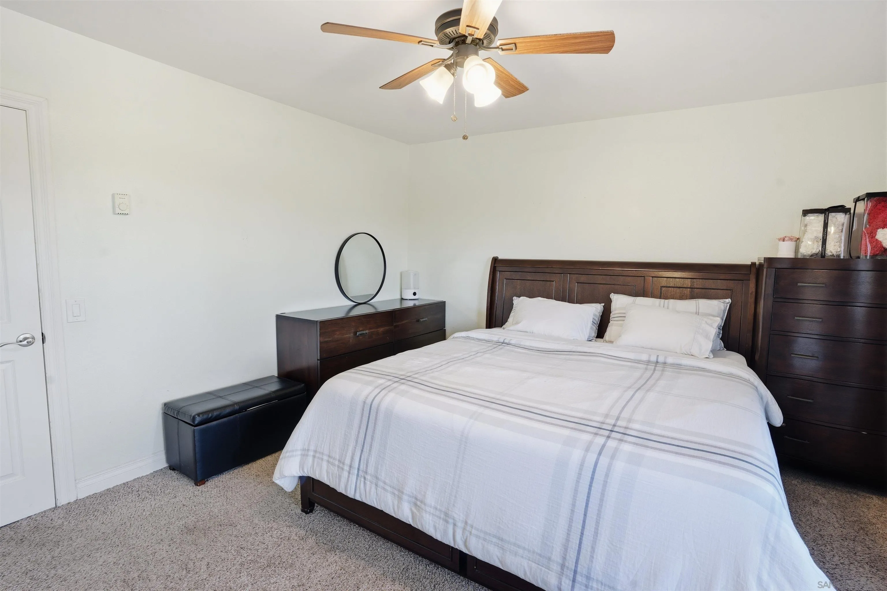 Photo #12: 260015553 Listing: Photo #12