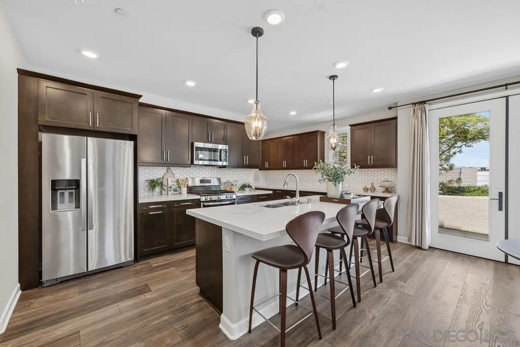 Photo #13: 260015554 Listing: Photo #13