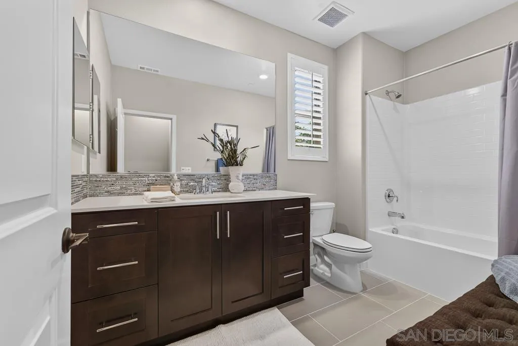 Photo #36: 260015554 Listing: Photo #36