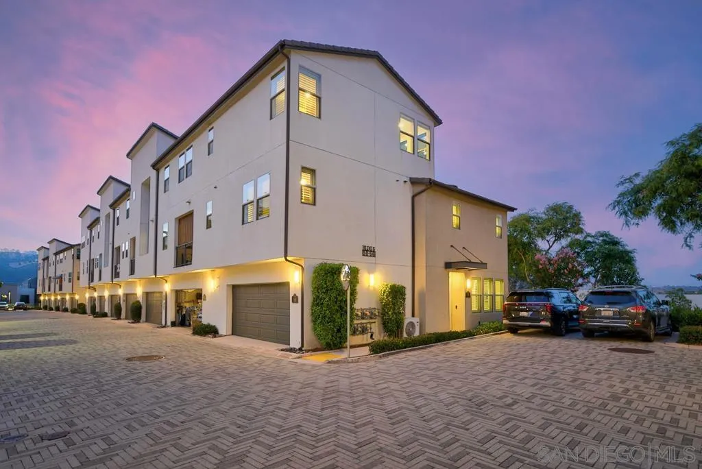Photo #38: 260015554 Listing: Photo #38