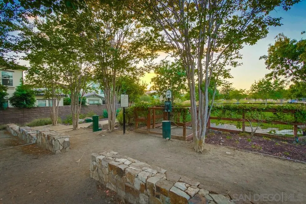 Photo #50: 260015554 Listing: Photo #50