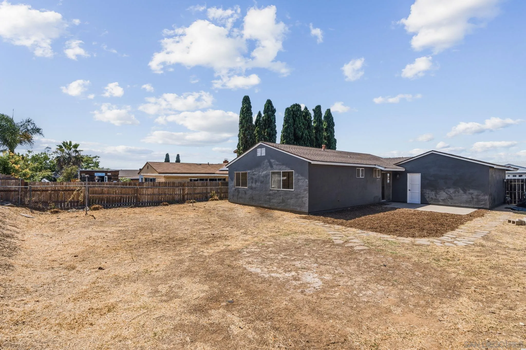 https://cdn.realtyfeed.com/cdn/127/260015558/5be1c7a2c3757ef1f46bbb2162e9b5b9.webp