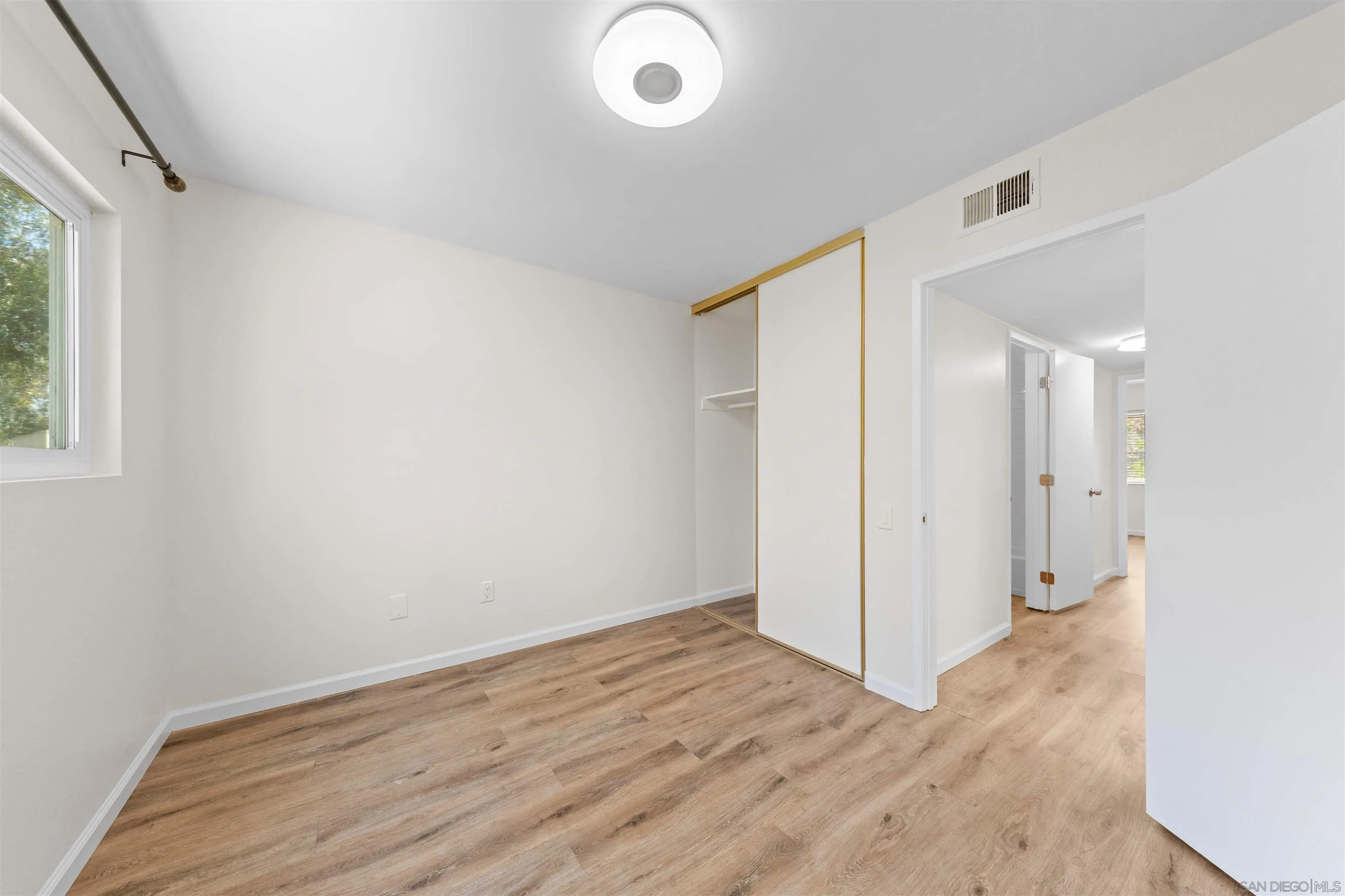 Photo #35: 260015560 Listing: Photo #35
