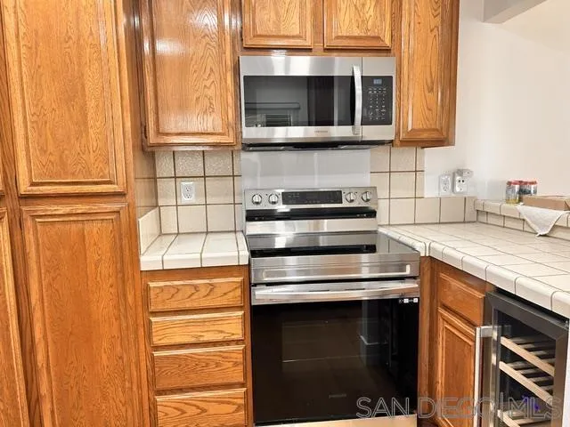 https://cdn.realtyfeed.com/cdn/127/260015563/575c0bcb9b4d81fa9895df9c4ec60b0e.webp