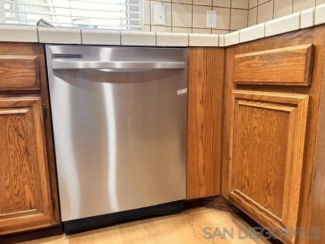 https://cdn.realtyfeed.com/cdn/127/260015563/5d87bbb59a01c3dd2ea04cd28554b57b.webp