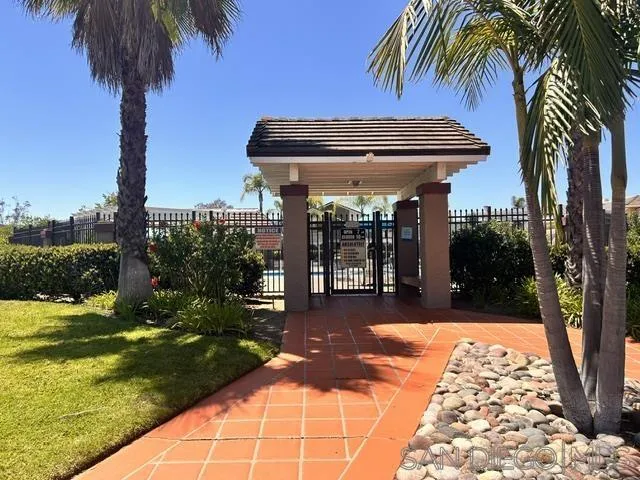 https://cdn.realtyfeed.com/cdn/127/260015563/6ebd9c8d2945c801ab99c77d149077cb.webp