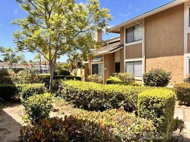 https://cdn.realtyfeed.com/cdn/127/260015563/c40006f0ff3d95cf100208037ca24f78.webp
