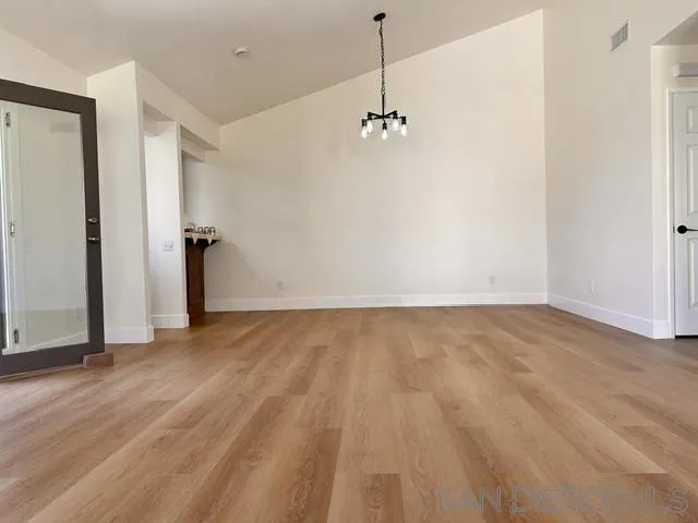 https://cdn.realtyfeed.com/cdn/127/260015563/c697b0a4ead8ec08bc50a4a33ce23596.webp