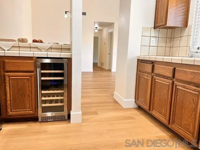 https://cdn.realtyfeed.com/cdn/127/260015563/fd216c87ade8228fd437611d315cd7dc.webp