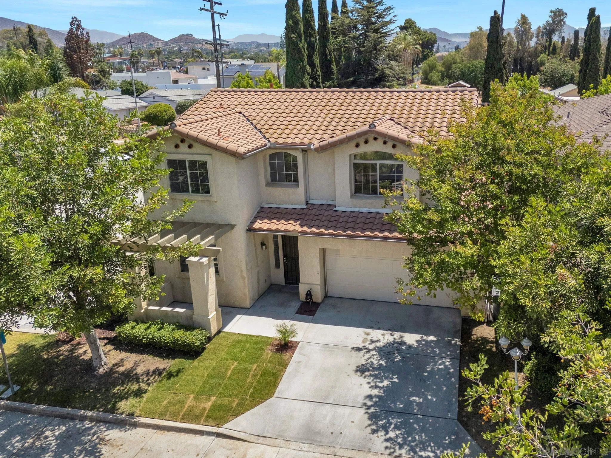 https://cdn.realtyfeed.com/cdn/127/260015568/3a9df0045e0e94303b508d348dbb6c1a.webp