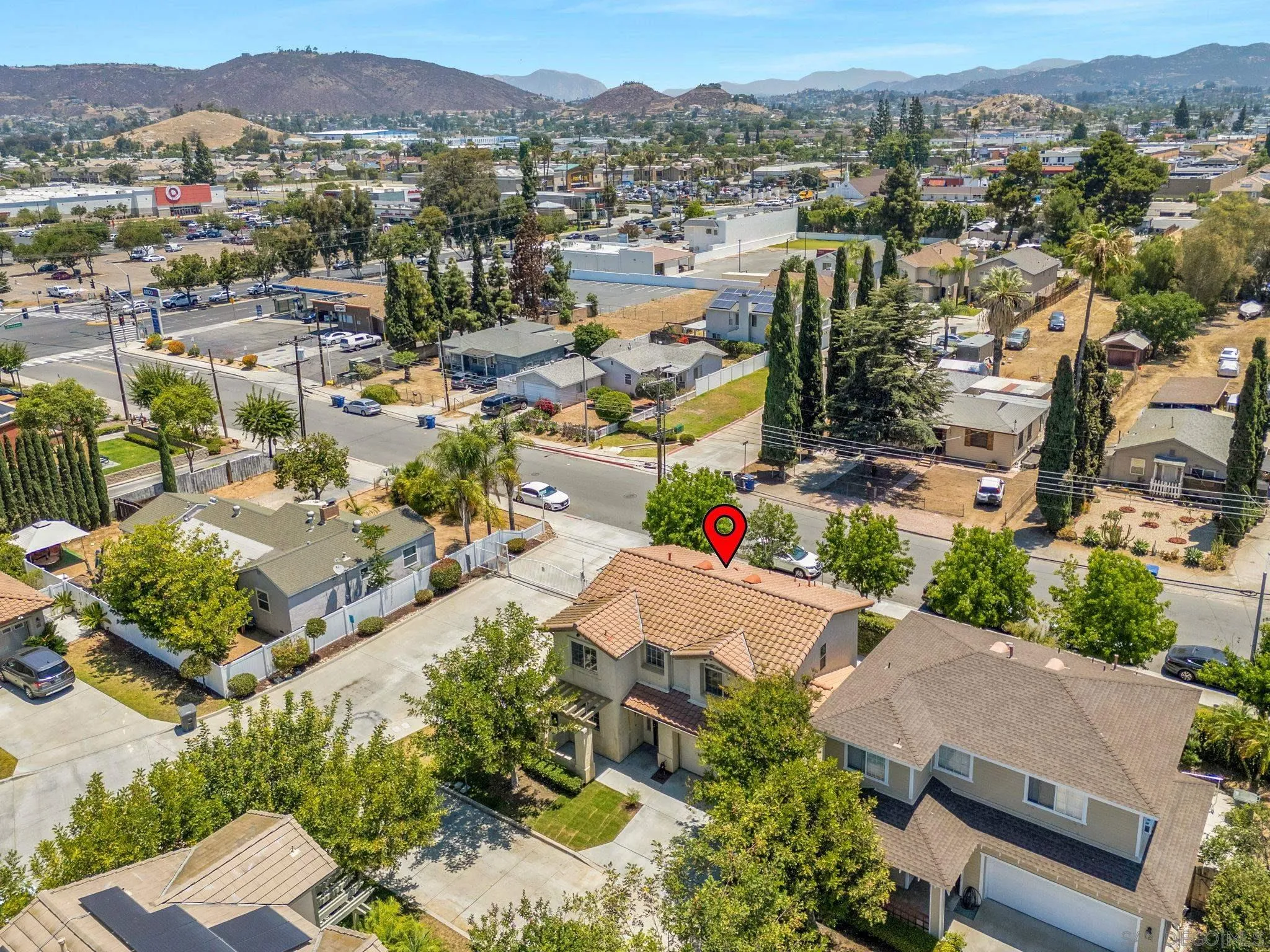 https://cdn.realtyfeed.com/cdn/127/260015568/8df734e001169383fef2f07f2138267e.webp