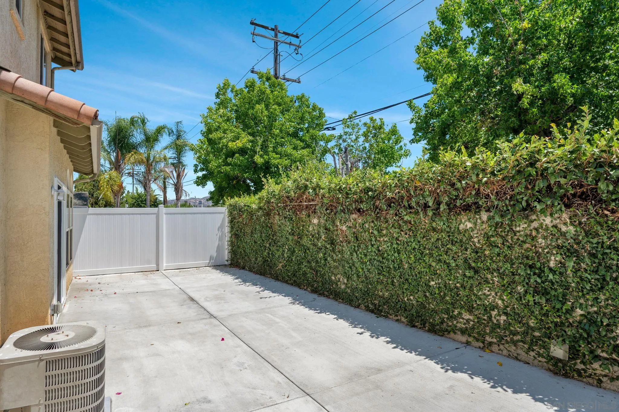 https://cdn.realtyfeed.com/cdn/127/260015568/d5dc9af1d88f41c95367ae178a821d11.webp