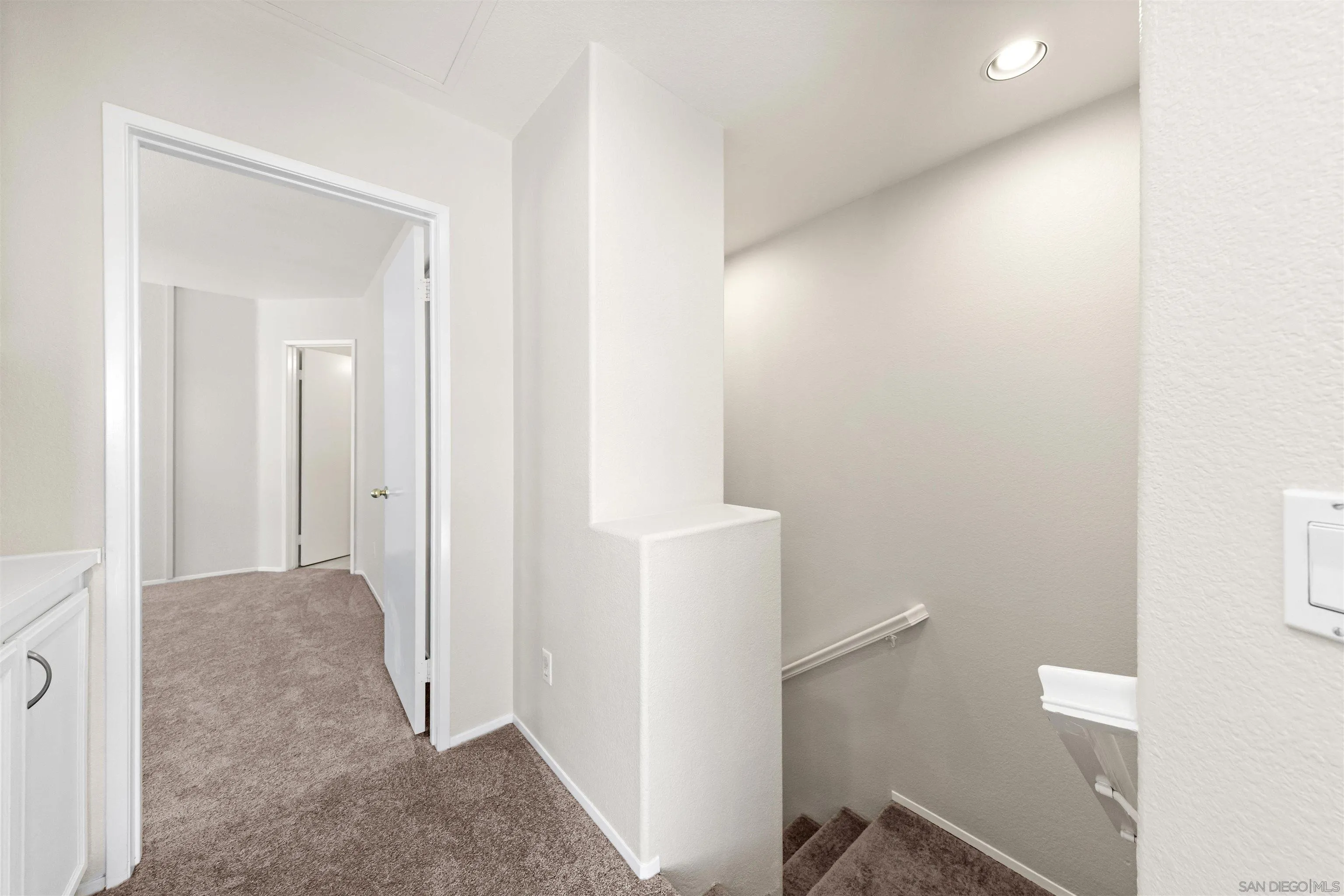 https://cdn.realtyfeed.com/cdn/127/260015571/3b7bde5706096e27491a9ac90f8643ad.webp
