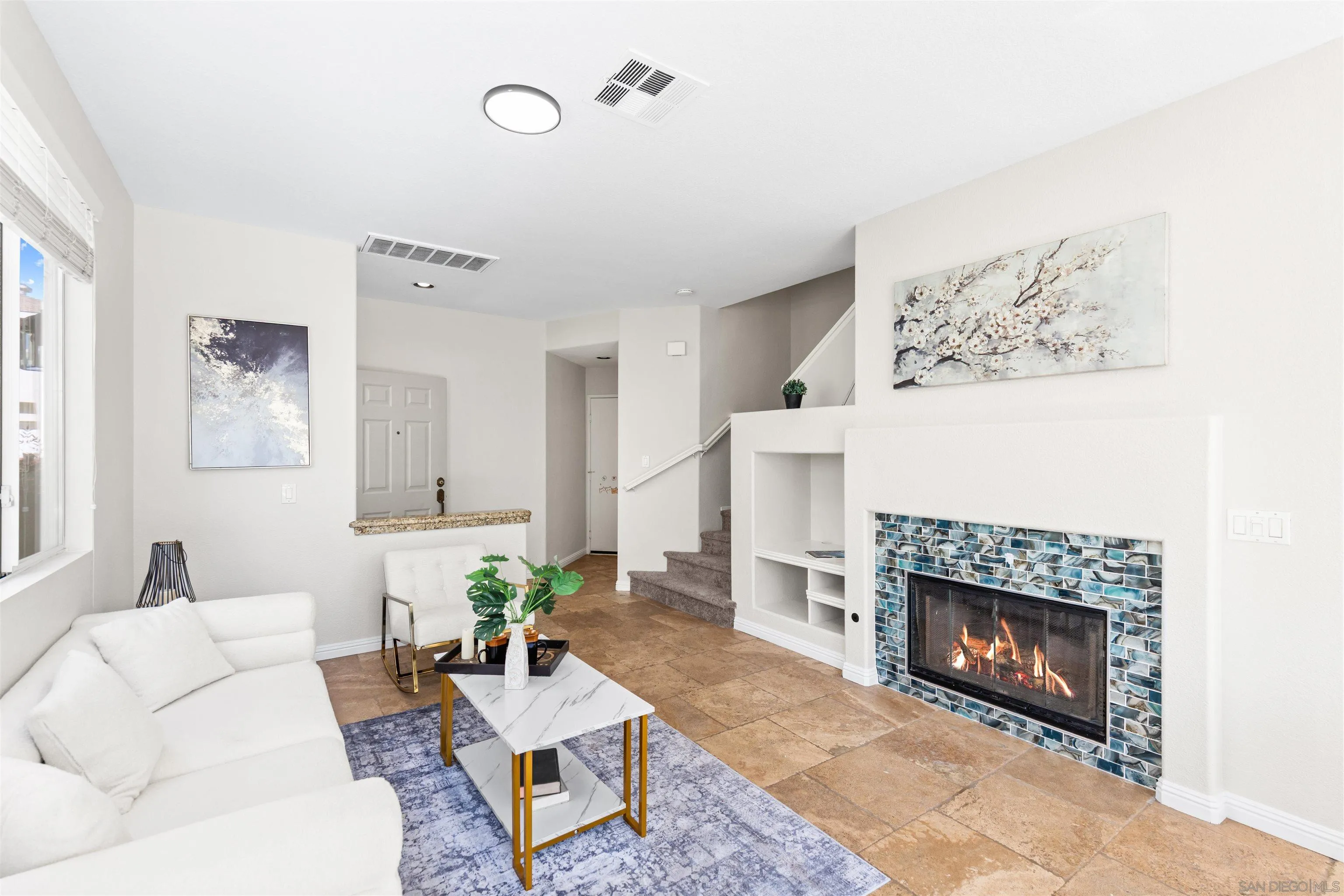https://cdn.realtyfeed.com/cdn/127/260015571/69feb708230965d56dd917894723d415.webp