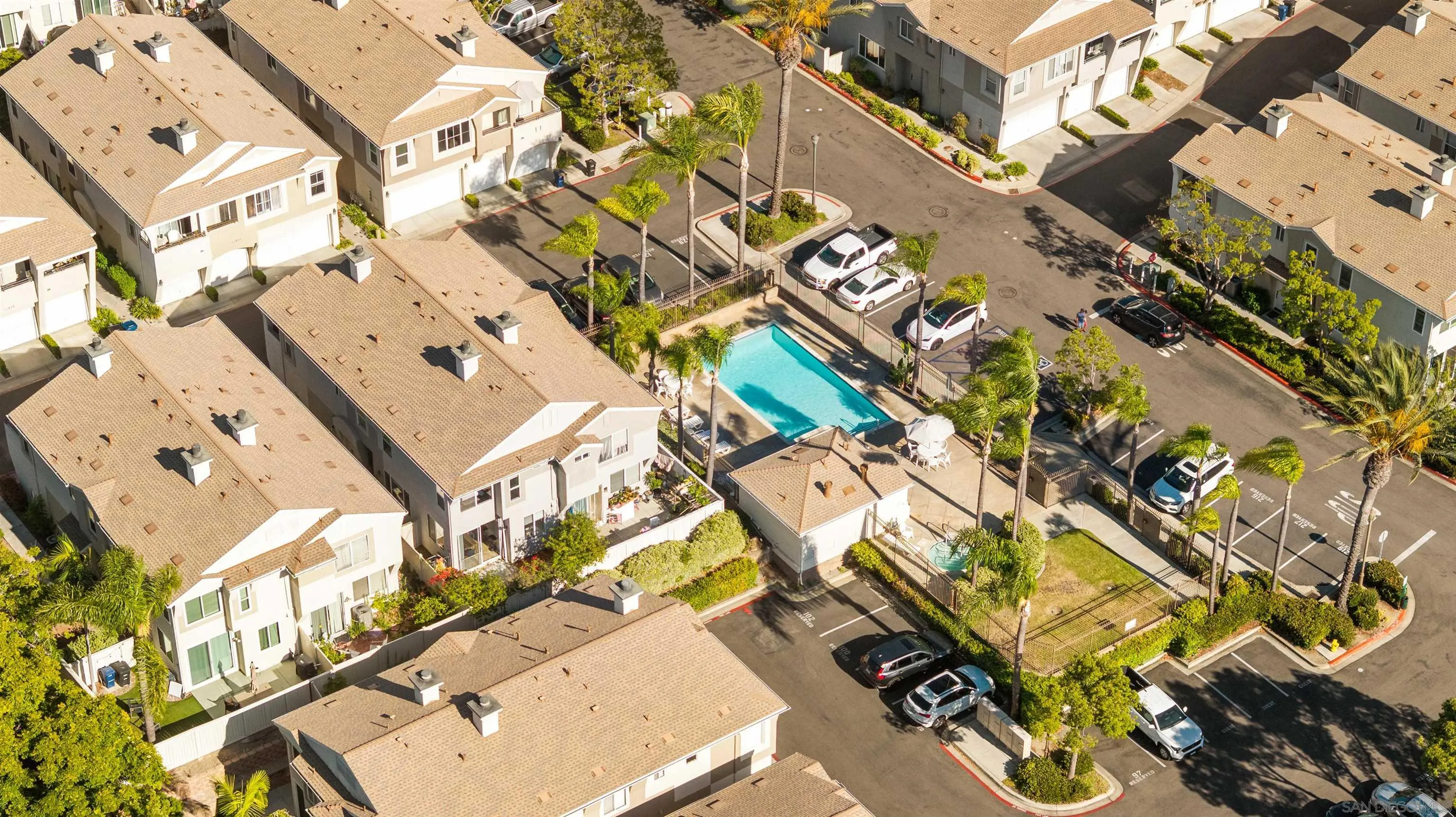 https://cdn.realtyfeed.com/cdn/127/260015571/7ecb5d903b56ea96df413cae54e0e7a0.webp
