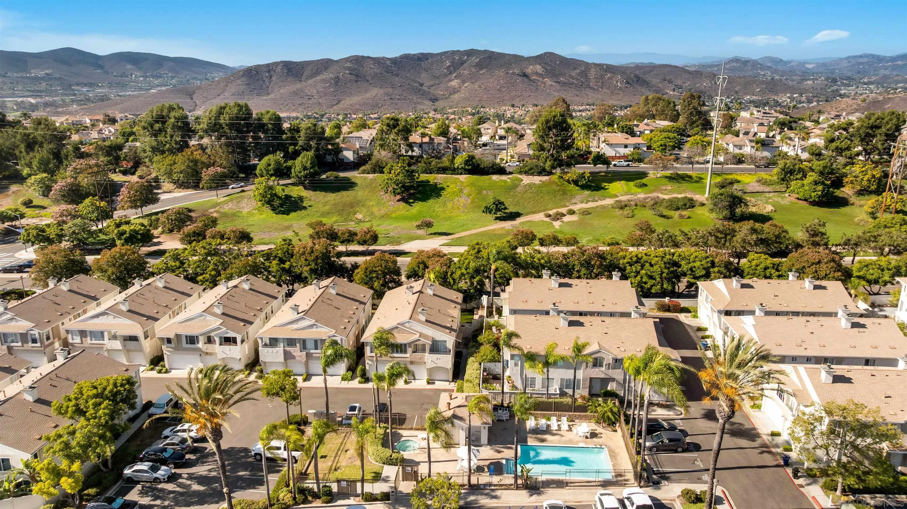 https://cdn.realtyfeed.com/cdn/127/260015571/ad44374325d7b31fa45a46a04ef121b9.webp