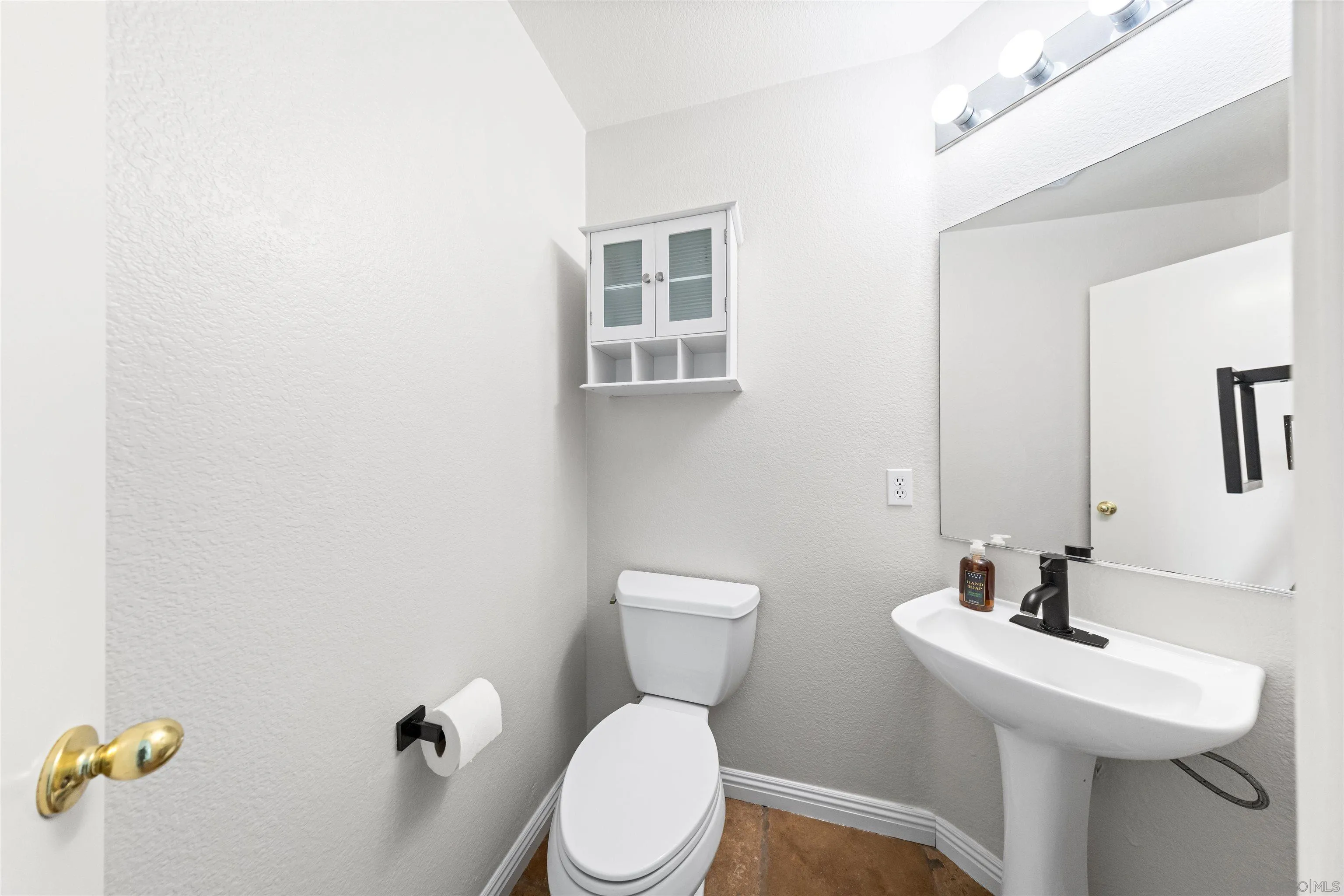 https://cdn.realtyfeed.com/cdn/127/260015571/caf33ae8fefe9d7dacacfc1fff22eed0.webp