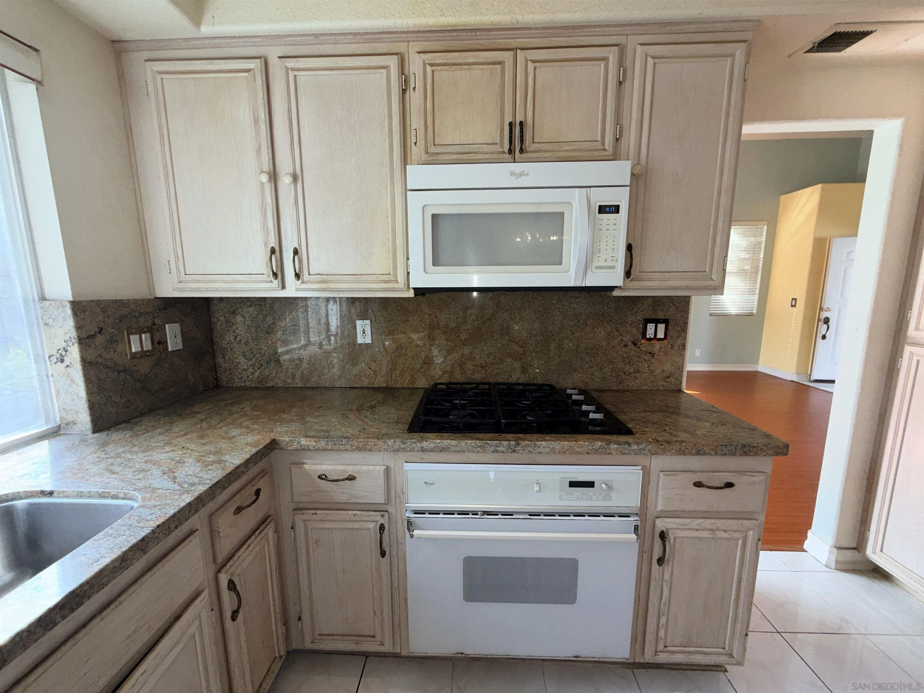 https://cdn.realtyfeed.com/cdn/127/260015572/1fd9a758730e6c0710d7f7d62153364a.webp