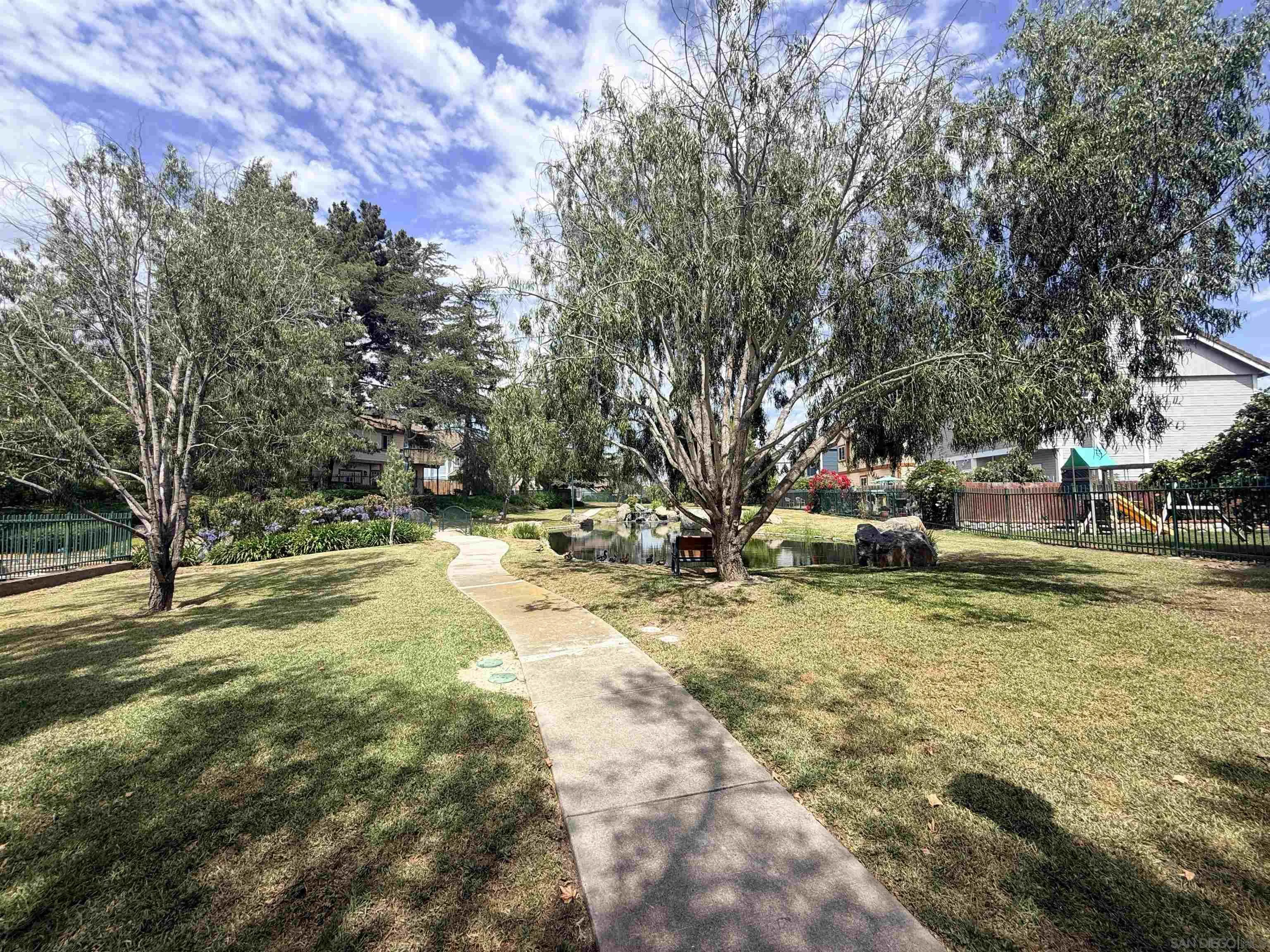 https://cdn.realtyfeed.com/cdn/127/260015572/8458478235fd1c24ba45c3dd4662e21b.webp
