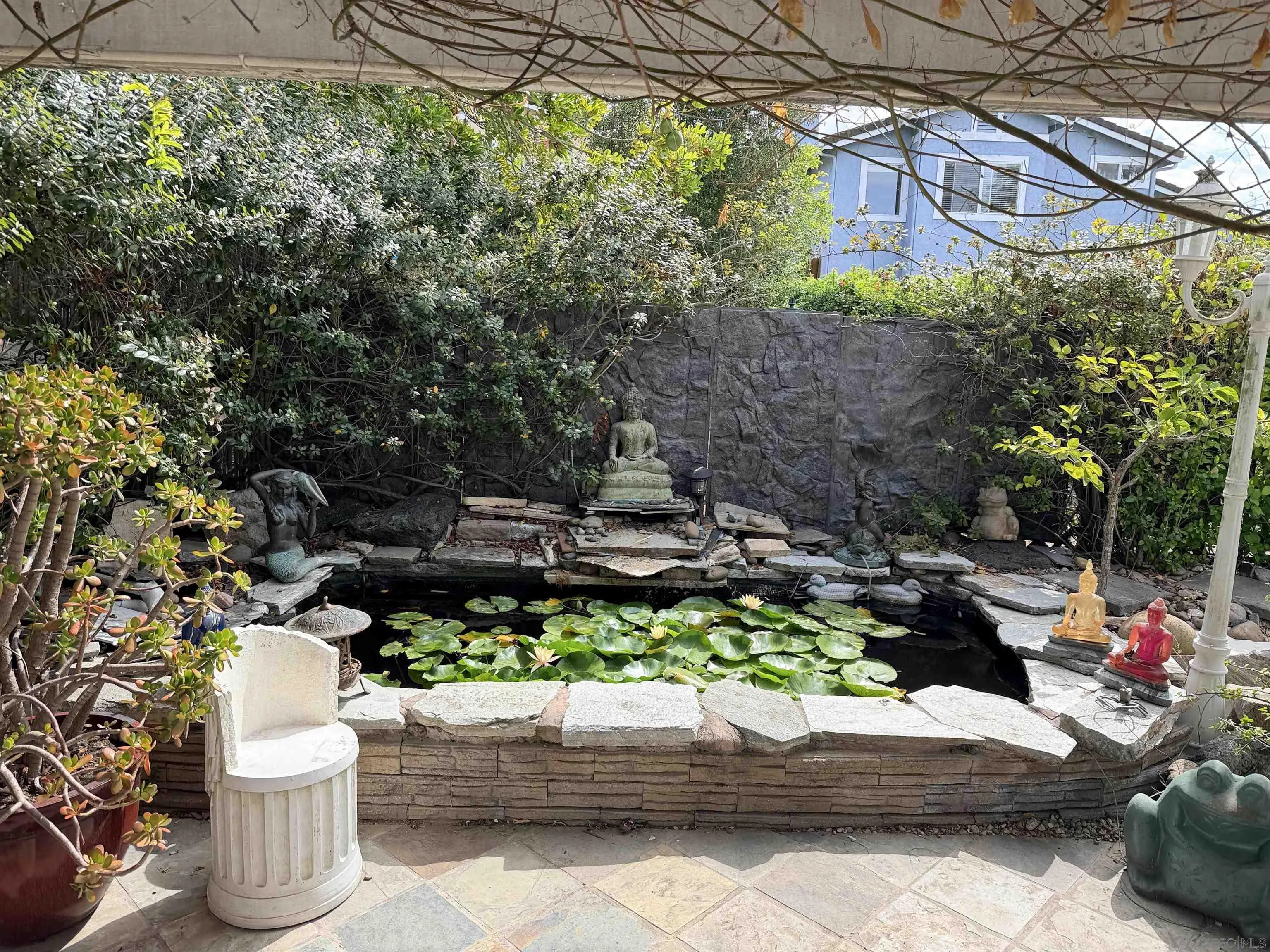 https://cdn.realtyfeed.com/cdn/127/260015572/d88671ce16edf1a9b4c430a52216e545.webp
