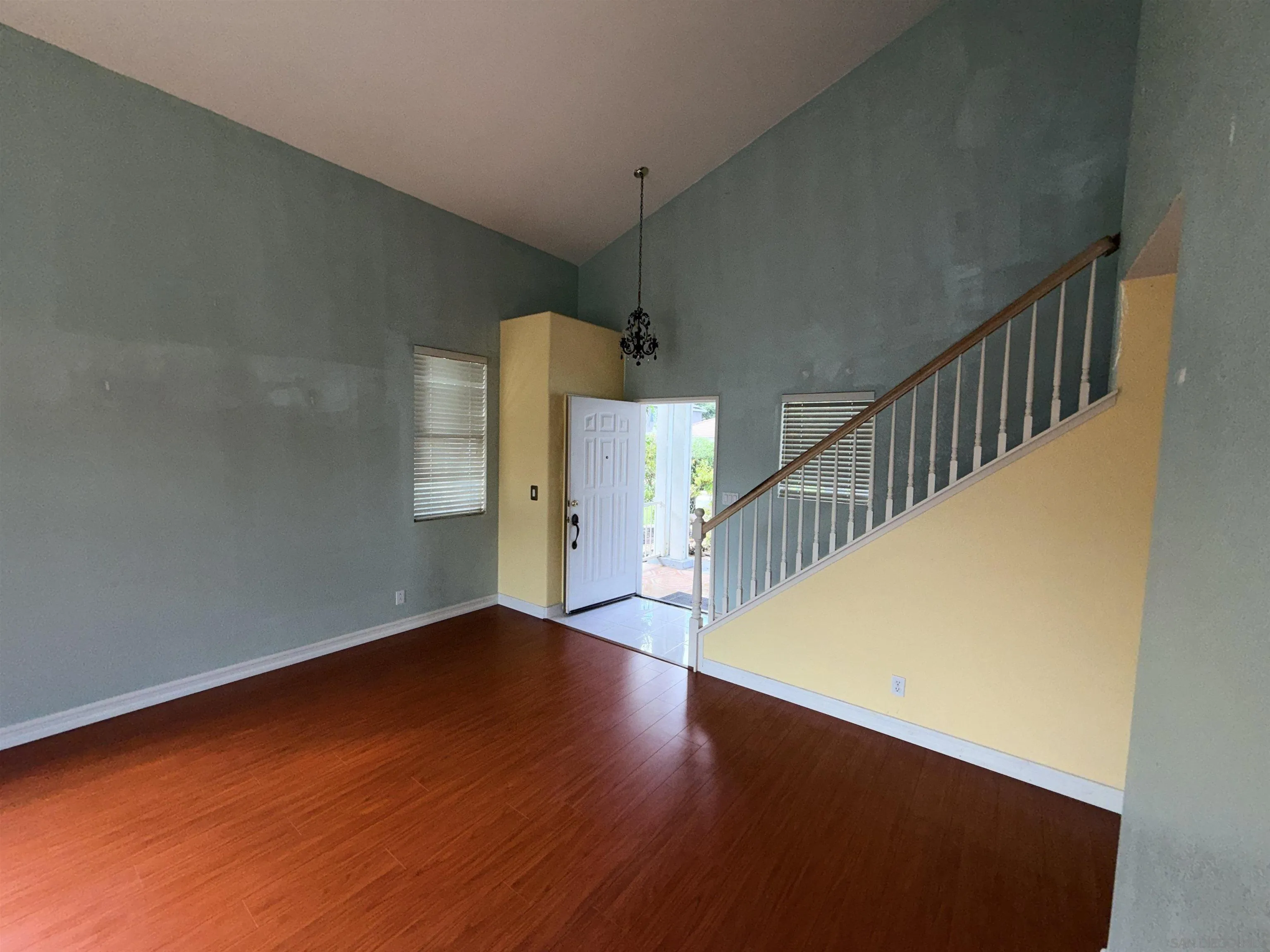 https://cdn.realtyfeed.com/cdn/127/260015572/fbfca02b7d735f2ae70e6a7a1a81f800.webp