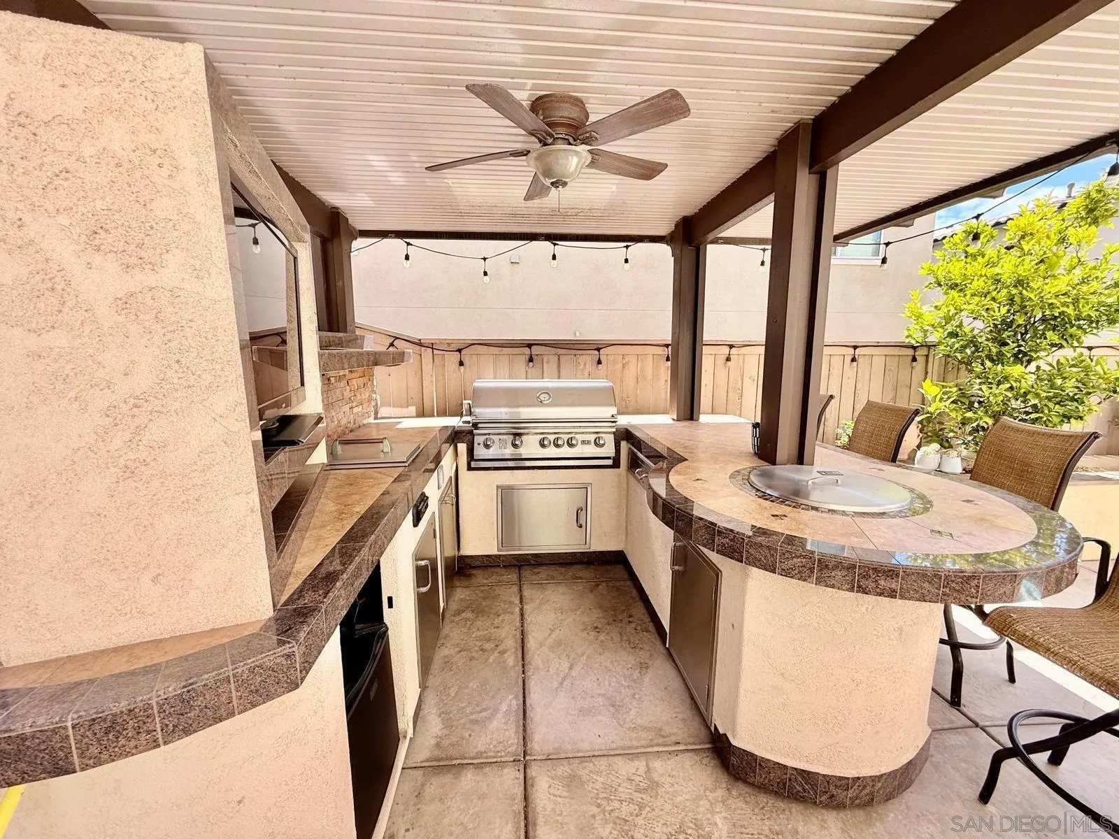 https://cdn.realtyfeed.com/cdn/127/260015577/494943ab3144c04e10e06b2df0b1690b.webp