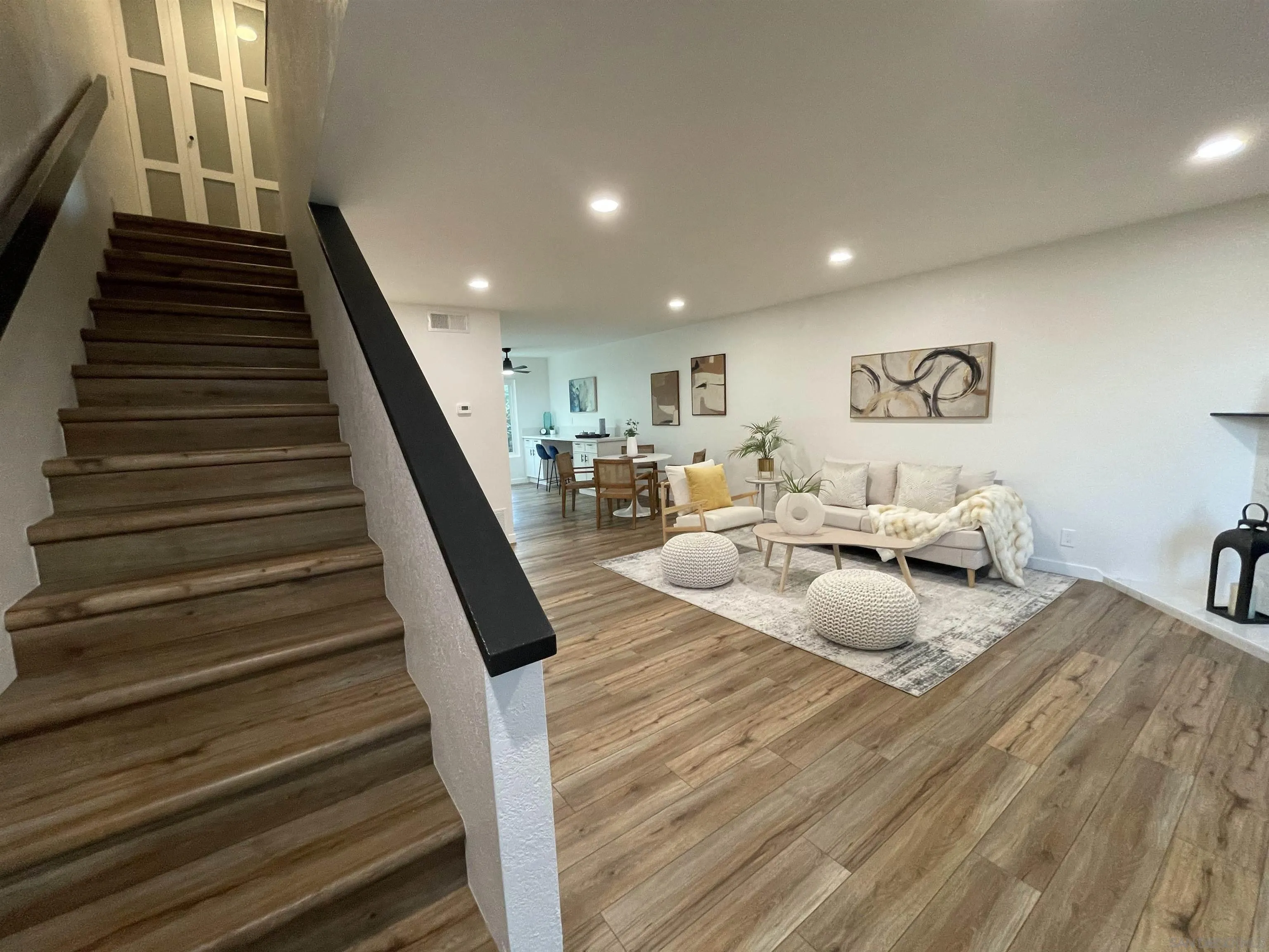 https://cdn.realtyfeed.com/cdn/127/260015579/17820725d5af30a53a155a91b4e7fa09.webp
