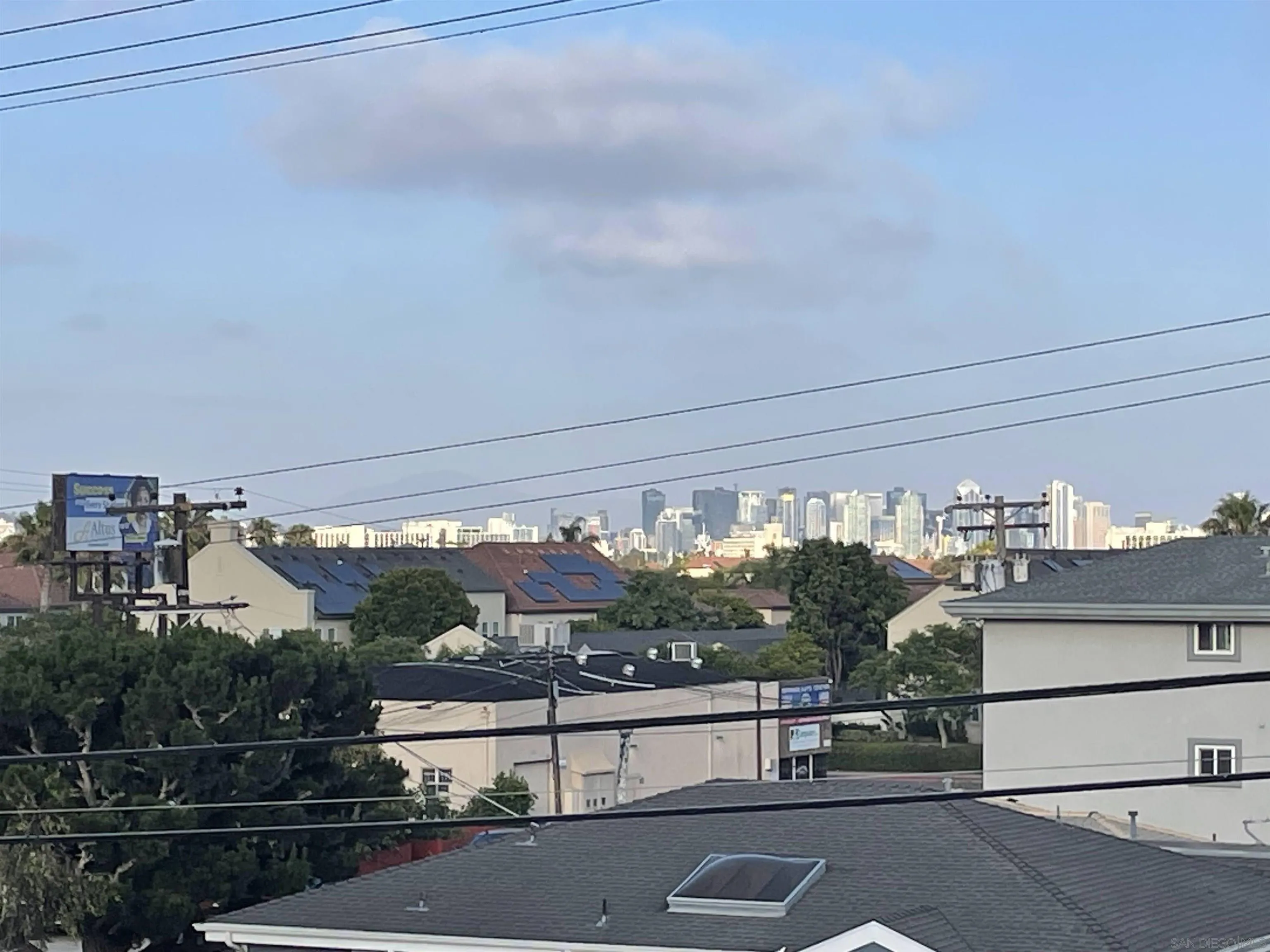 https://cdn.realtyfeed.com/cdn/127/260015579/1a64142e9cc17dbcbb235682cae1ac3a.webp