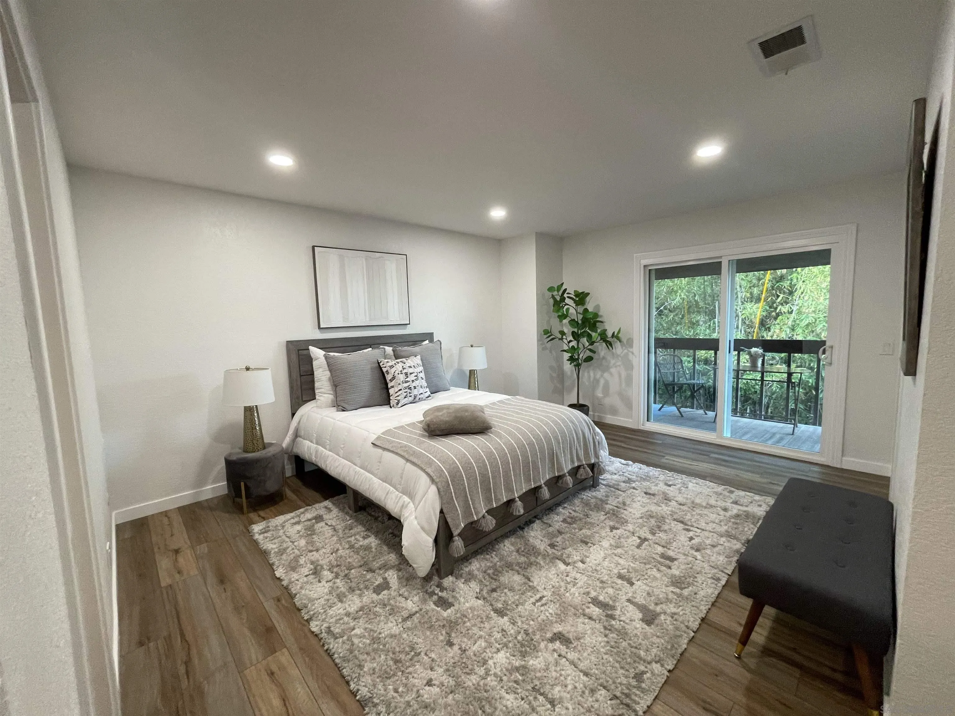 https://cdn.realtyfeed.com/cdn/127/260015579/4aae7275cc40ce38b469d2cb450b2f74.webp