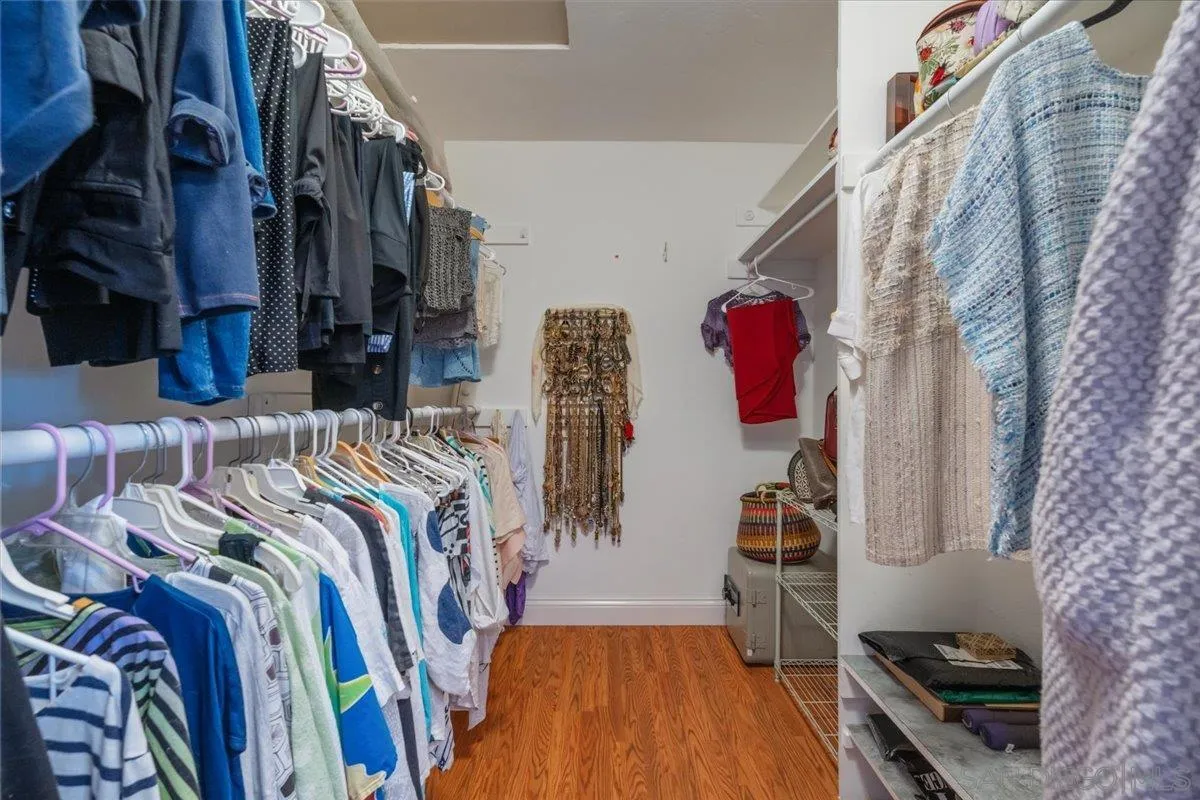 https://cdn.realtyfeed.com/cdn/127/260015582/24178773e9ba87f0fb978b5dc4d8e233.webp