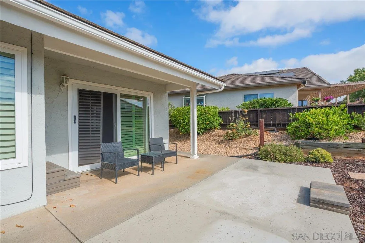 https://cdn.realtyfeed.com/cdn/127/260015582/35a3632c2bcc87dfa94d8d25925765de.webp