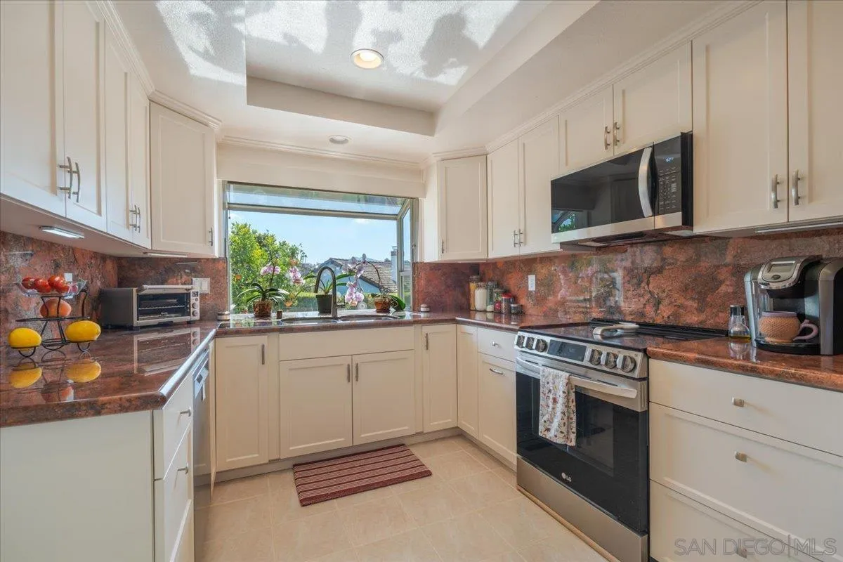https://cdn.realtyfeed.com/cdn/127/260015582/6412a20848fb6099616cf46db485e73f.webp