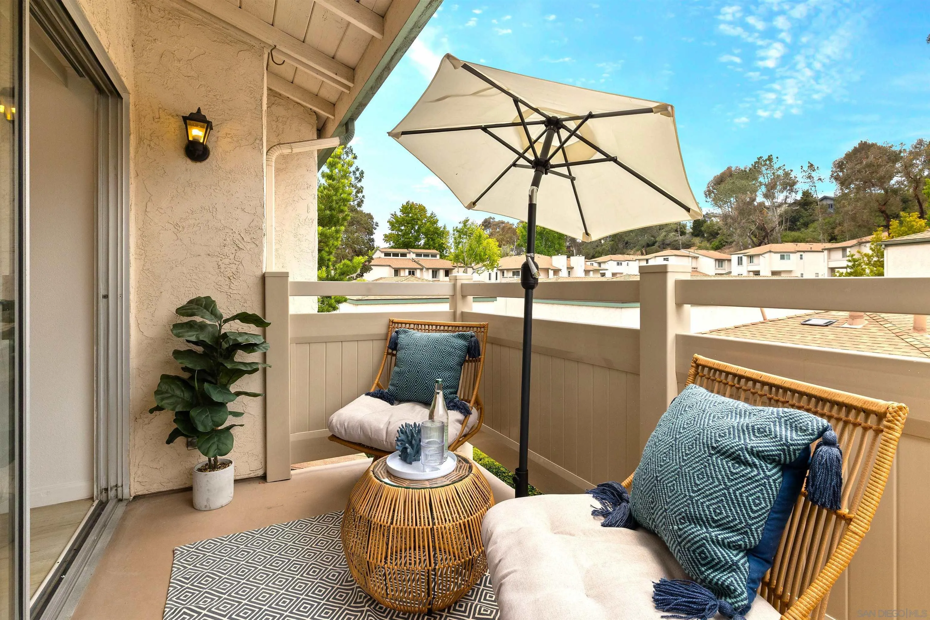 La Jolla, CA 92037