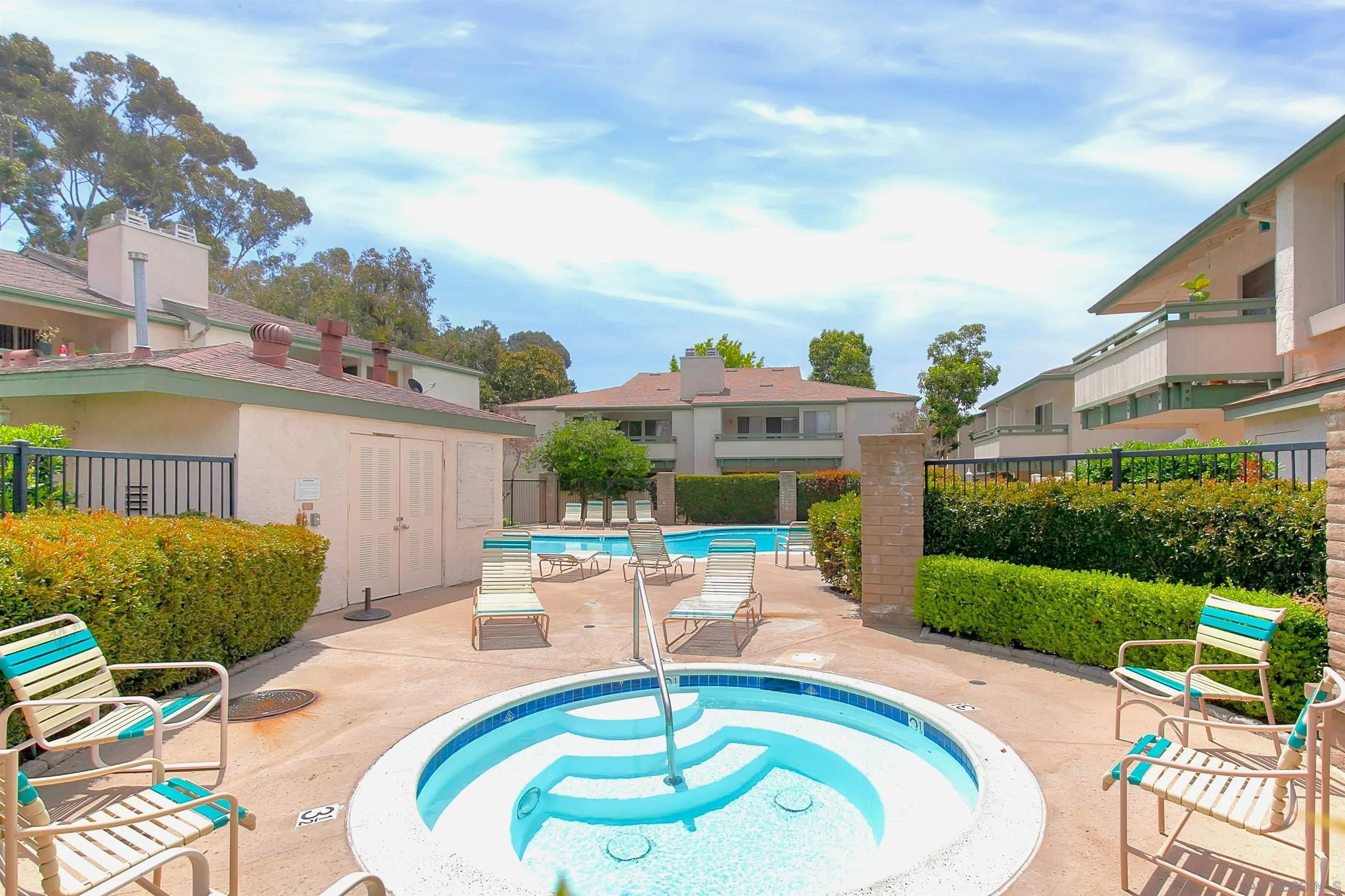 Photo #15: 260015586 Listing: Photo #15