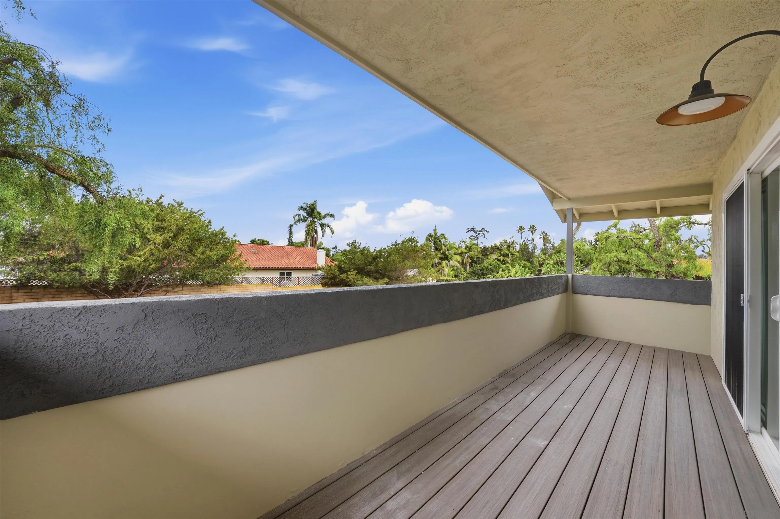 https://cdn.realtyfeed.com/cdn/127/260015593/80539057b318efb5d77c9632aaa63c14.webp