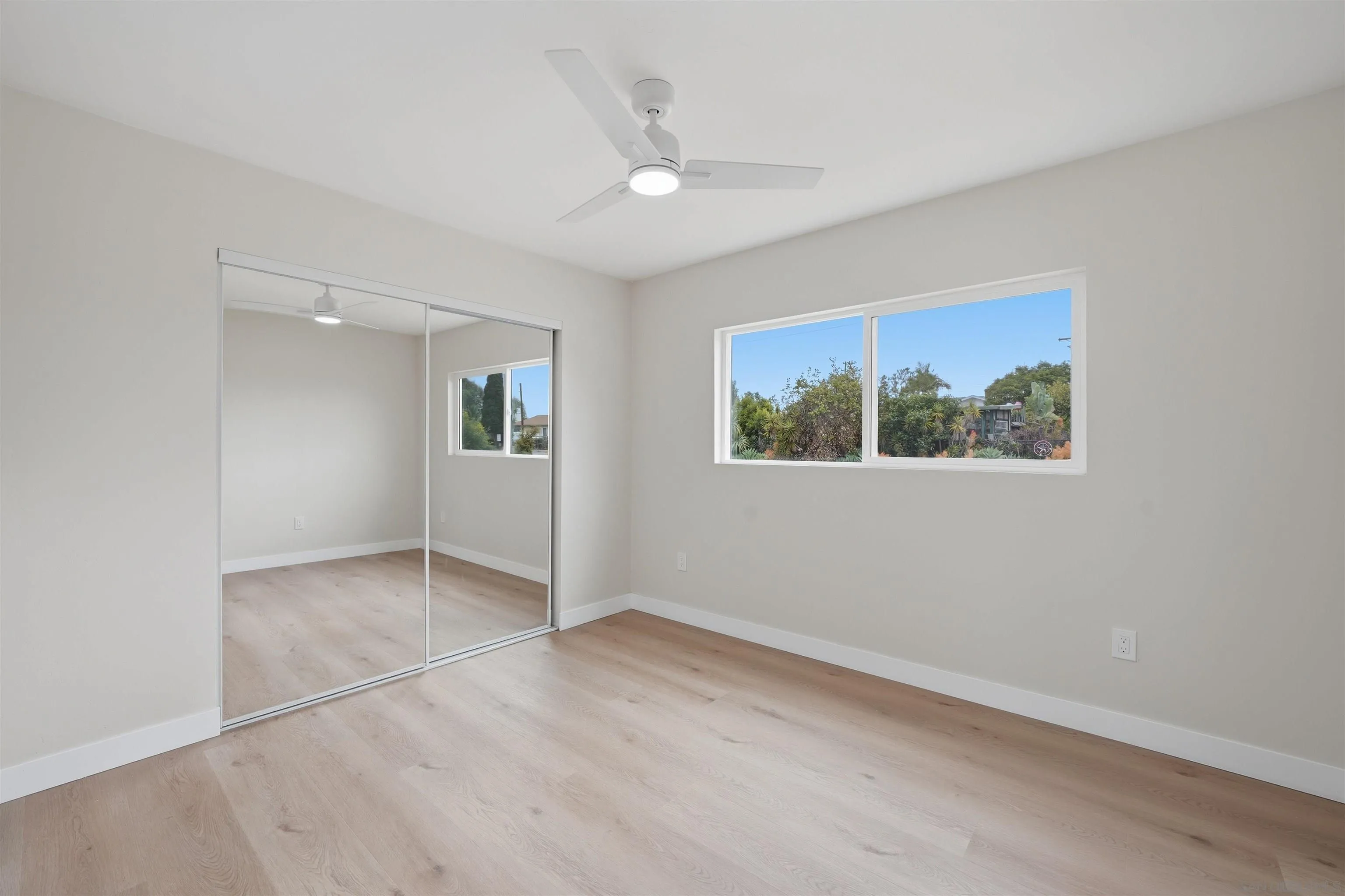 https://cdn.realtyfeed.com/cdn/127/260015593/8bfab19a2648c4a74cd0b489ff7a3149.webp
