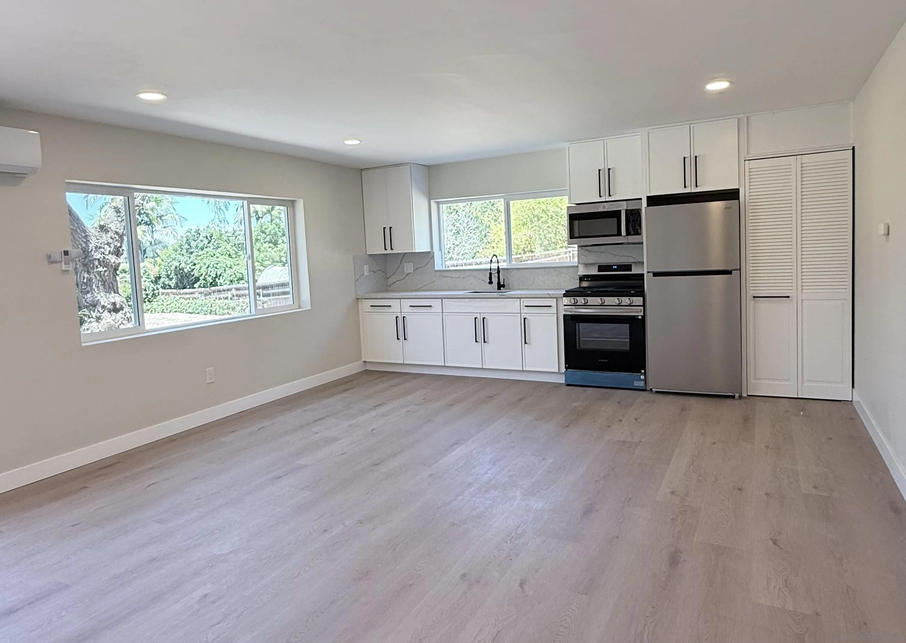 https://cdn.realtyfeed.com/cdn/127/260015593/d89951e77733886f87c7cd7f84727fcf.webp