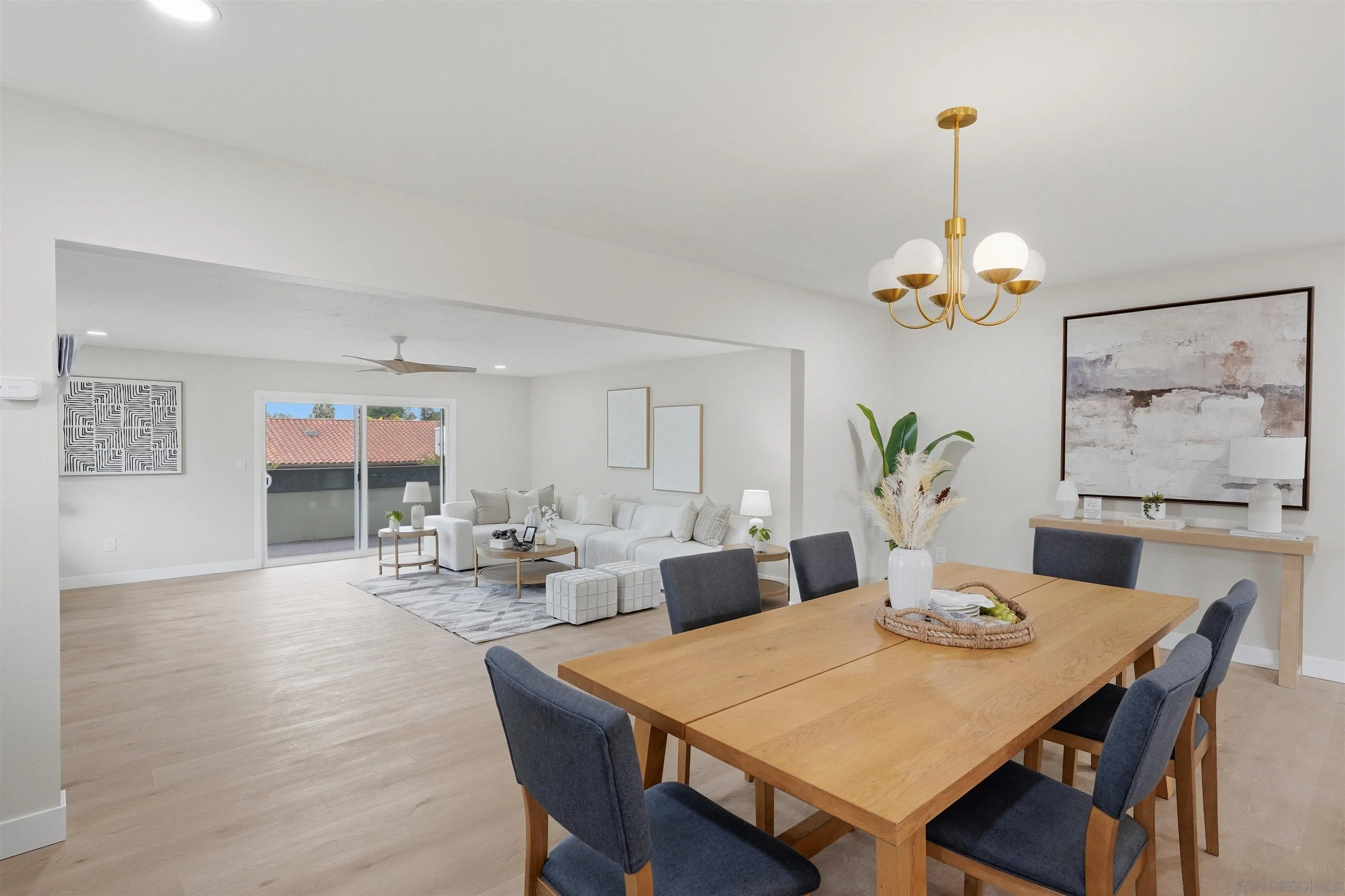 https://cdn.realtyfeed.com/cdn/127/260015593/e815f6bd72b8a651386636aeb6dd899e.webp