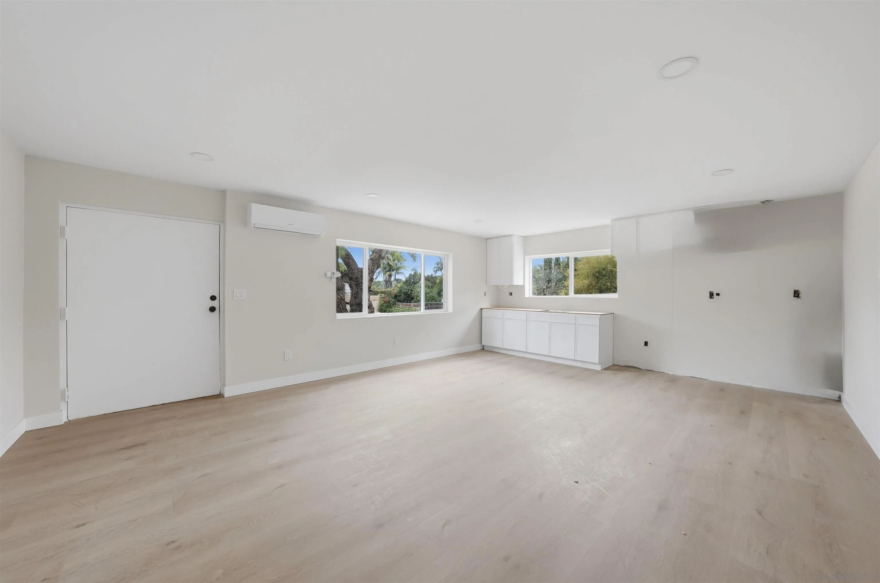 https://cdn.realtyfeed.com/cdn/127/260015593/e9585e31965f533aa54c40c08eb95cbc.webp