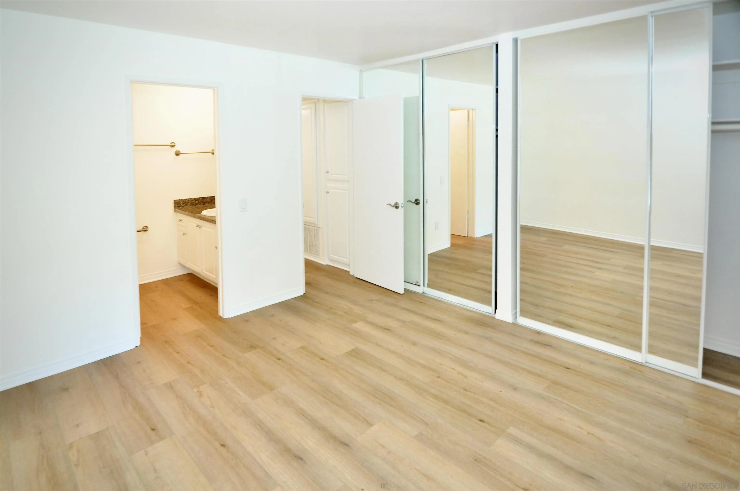 Photo #16: 260015595 Listing: Photo #16