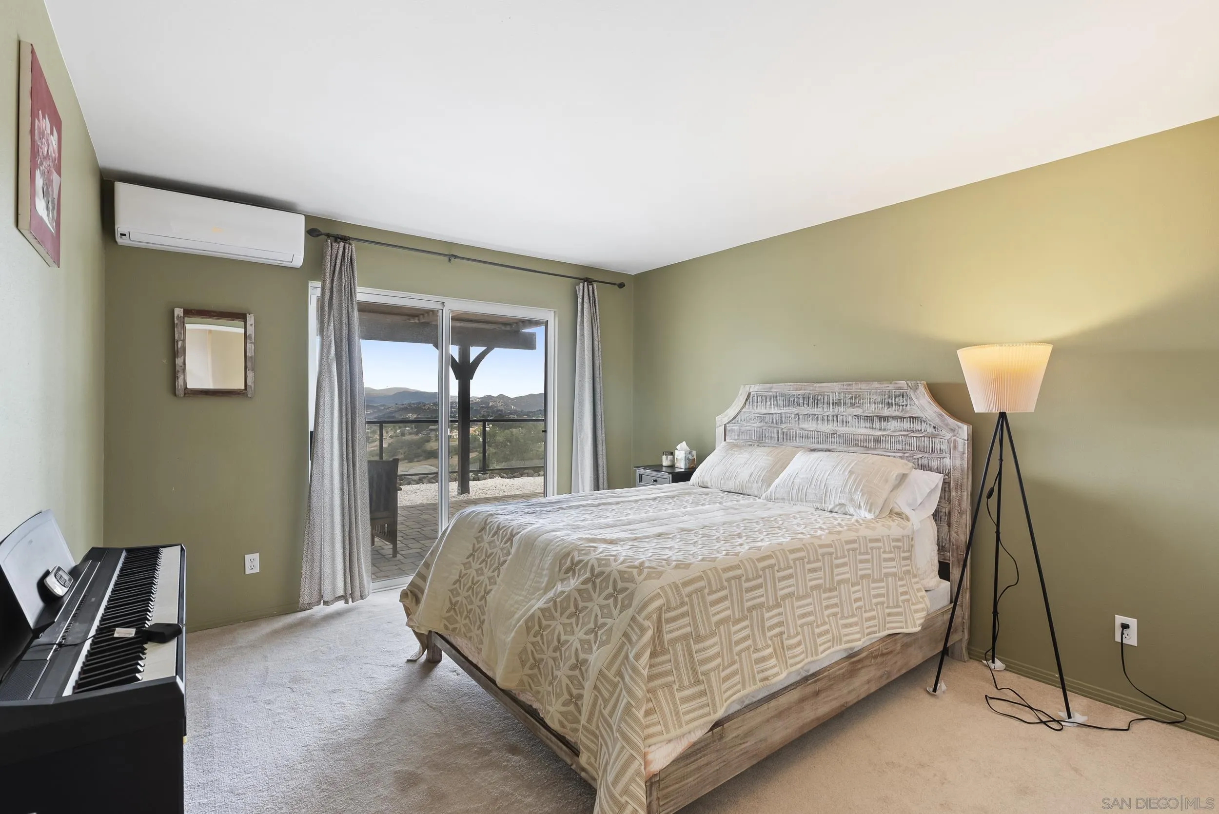 https://cdn.realtyfeed.com/cdn/127/260015597/0f486a85a2de18f1f200b90f506e89db.webp