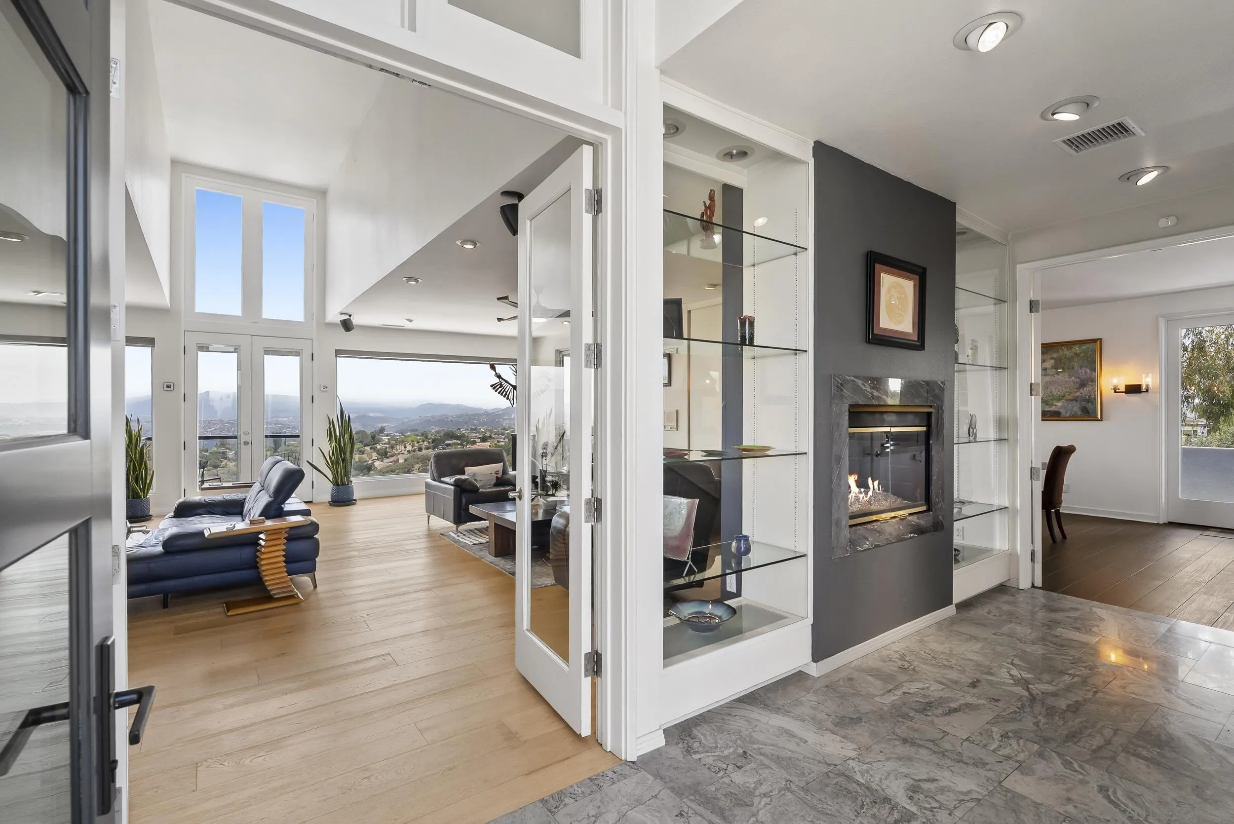 https://cdn.realtyfeed.com/cdn/127/260015597/200bc140bd86689500342bfc878adc29.webp