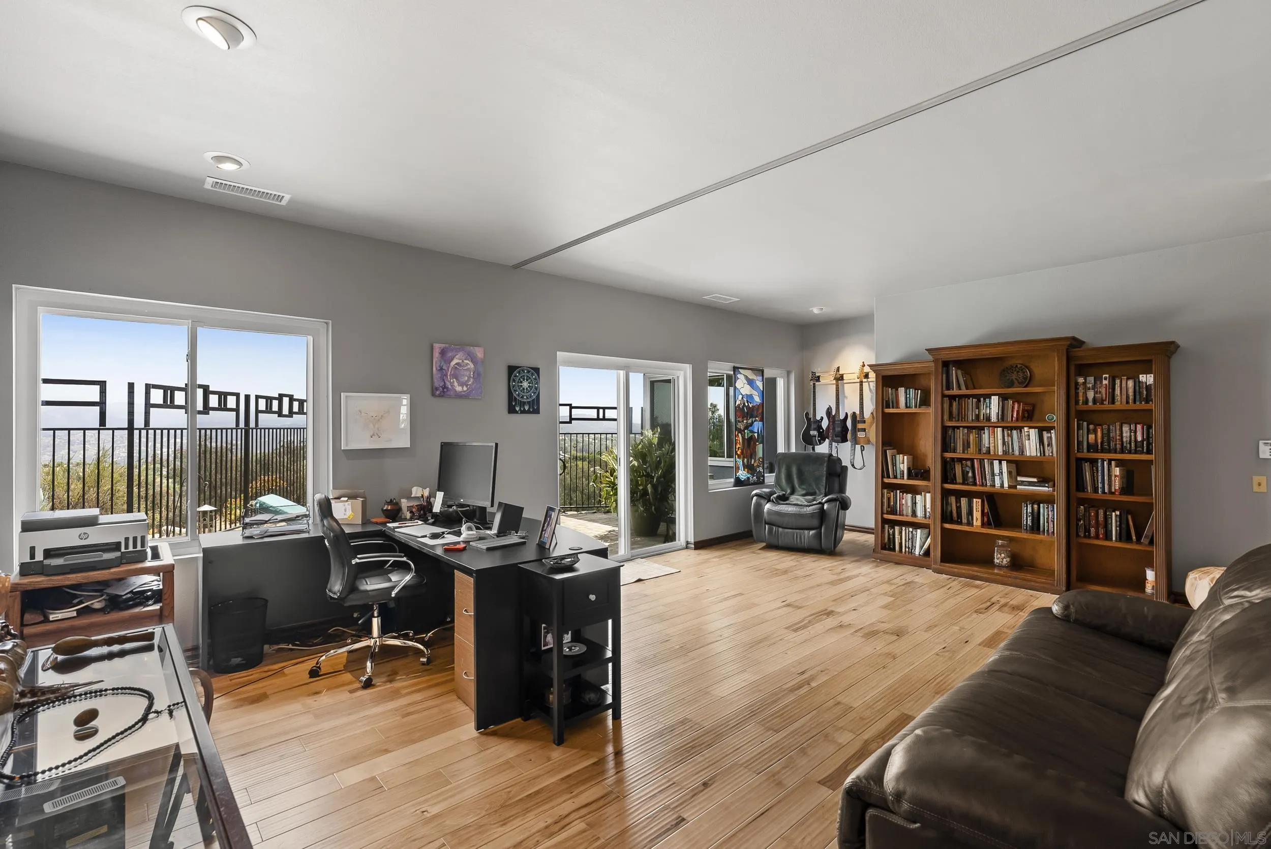 https://cdn.realtyfeed.com/cdn/127/260015597/47f750380a533fd2f8e6b5873931935d.webp
